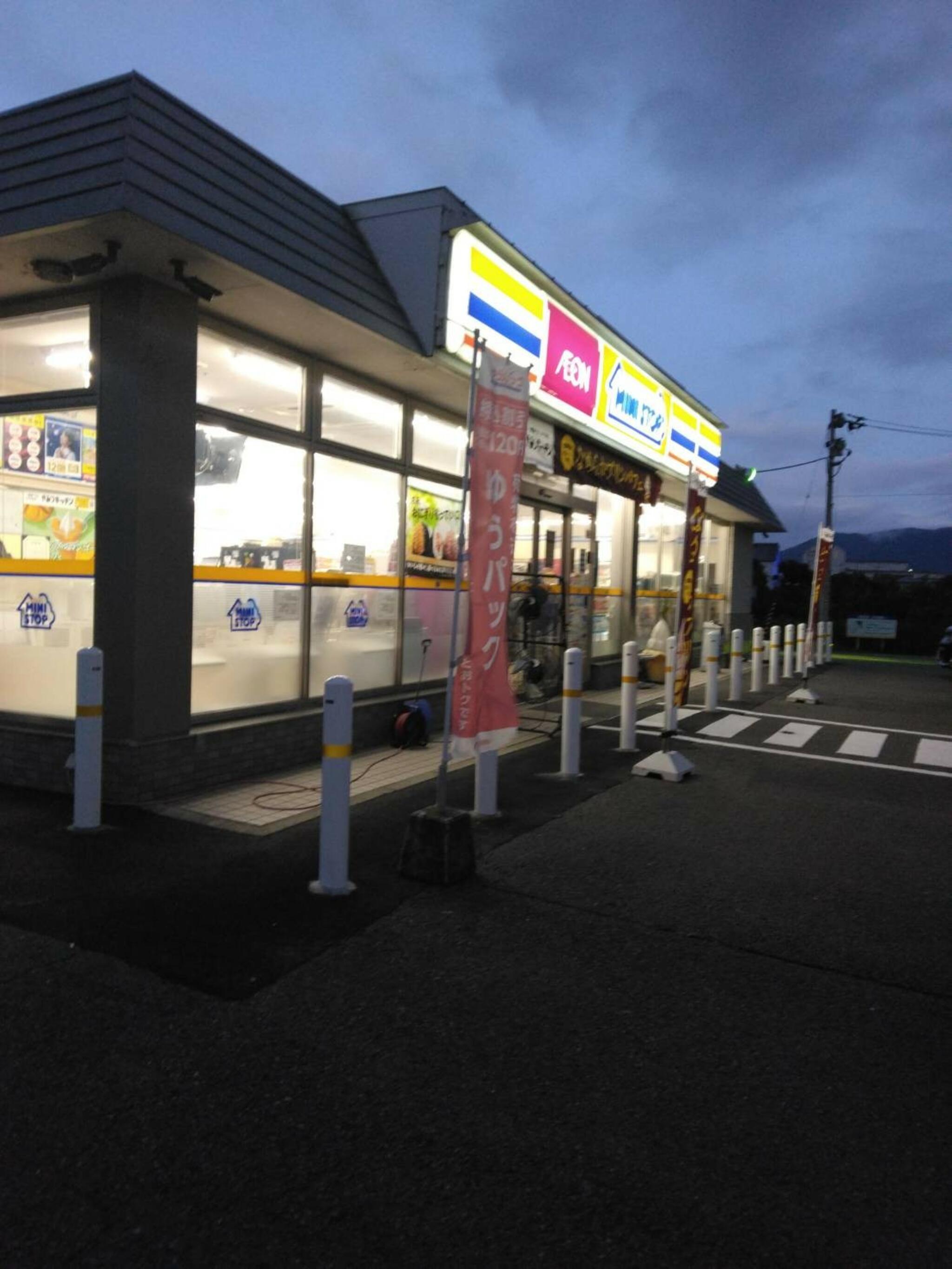 ミニストップ 脇町店の代表写真1