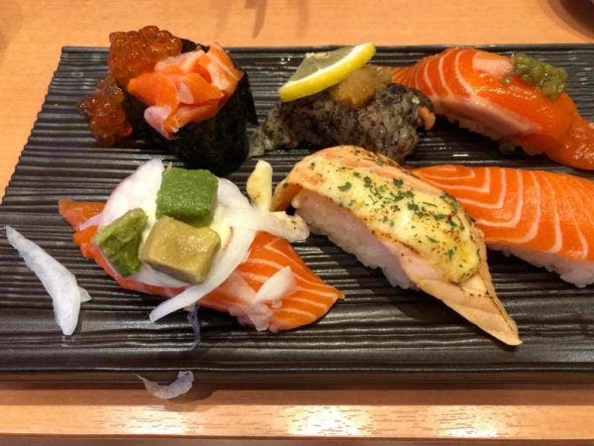 魚がし鮨 流れ鮨 浜松市野店の代表写真3