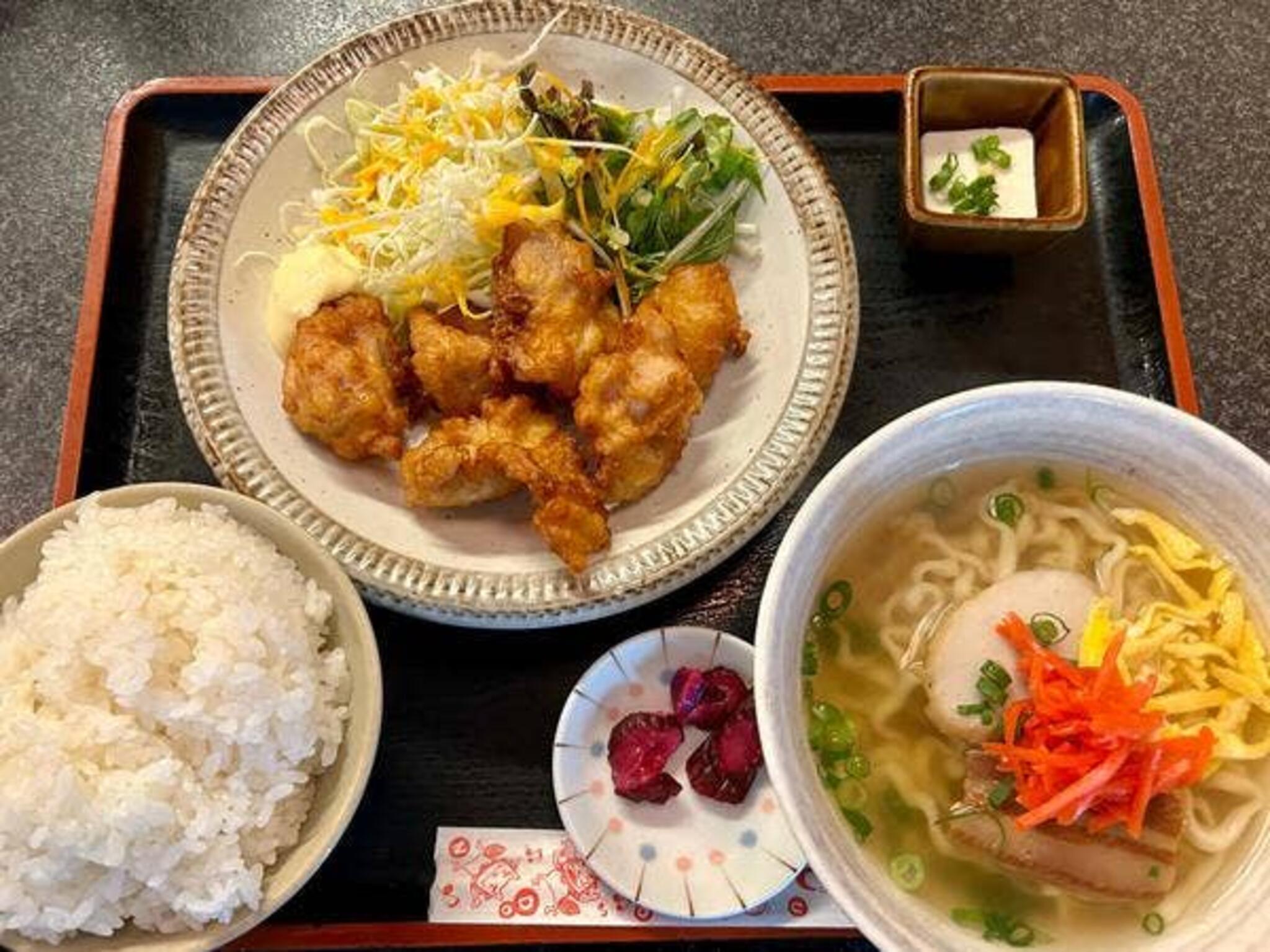 沖縄食堂Dining 東雲の代表写真3
