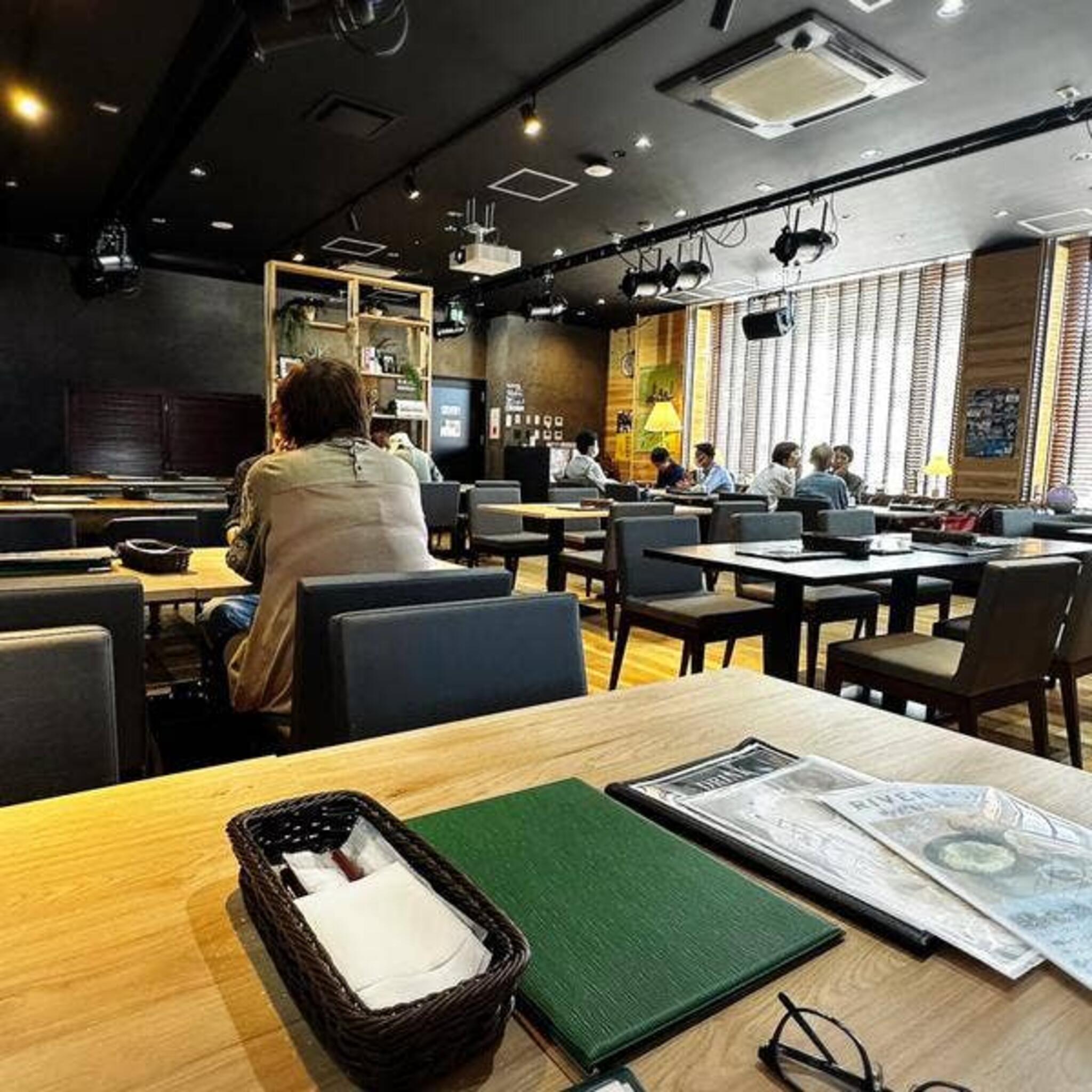 Cafe&Live Restaurant RiverRoadの代表写真3