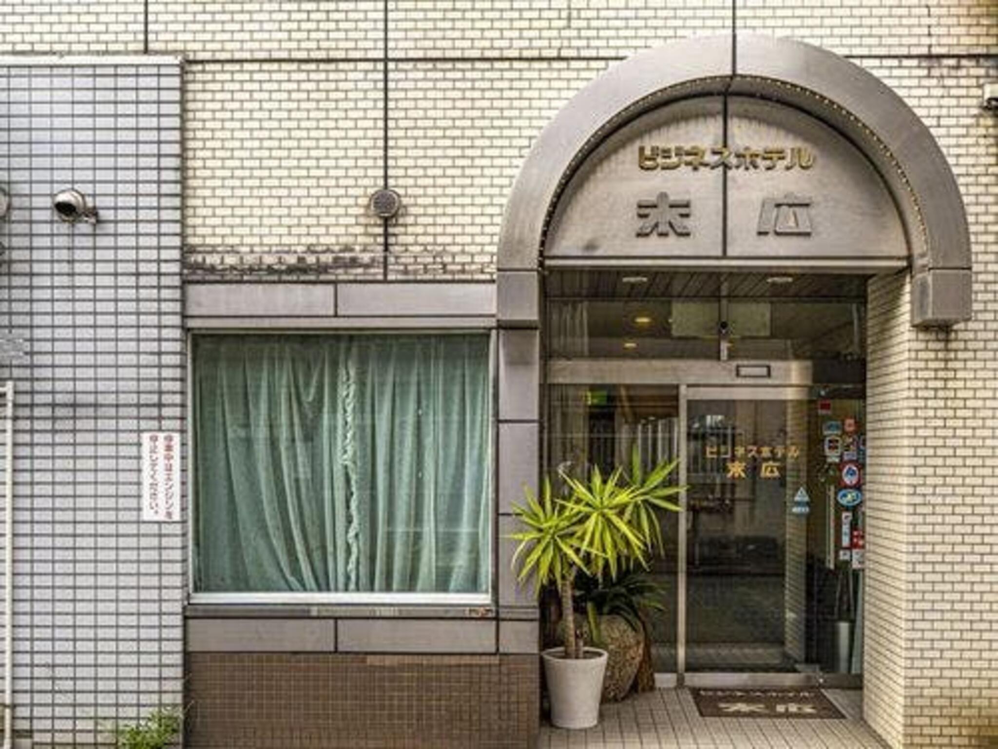 OYO ビジネスホテル末広 松山の代表写真1