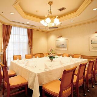 鳥取ワシントンホテルプラザ チャイナテーブルの写真2
