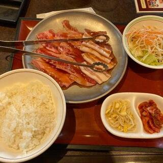 焼肉 ファミリーレストラン 宝島 総和牛谷店の写真7
