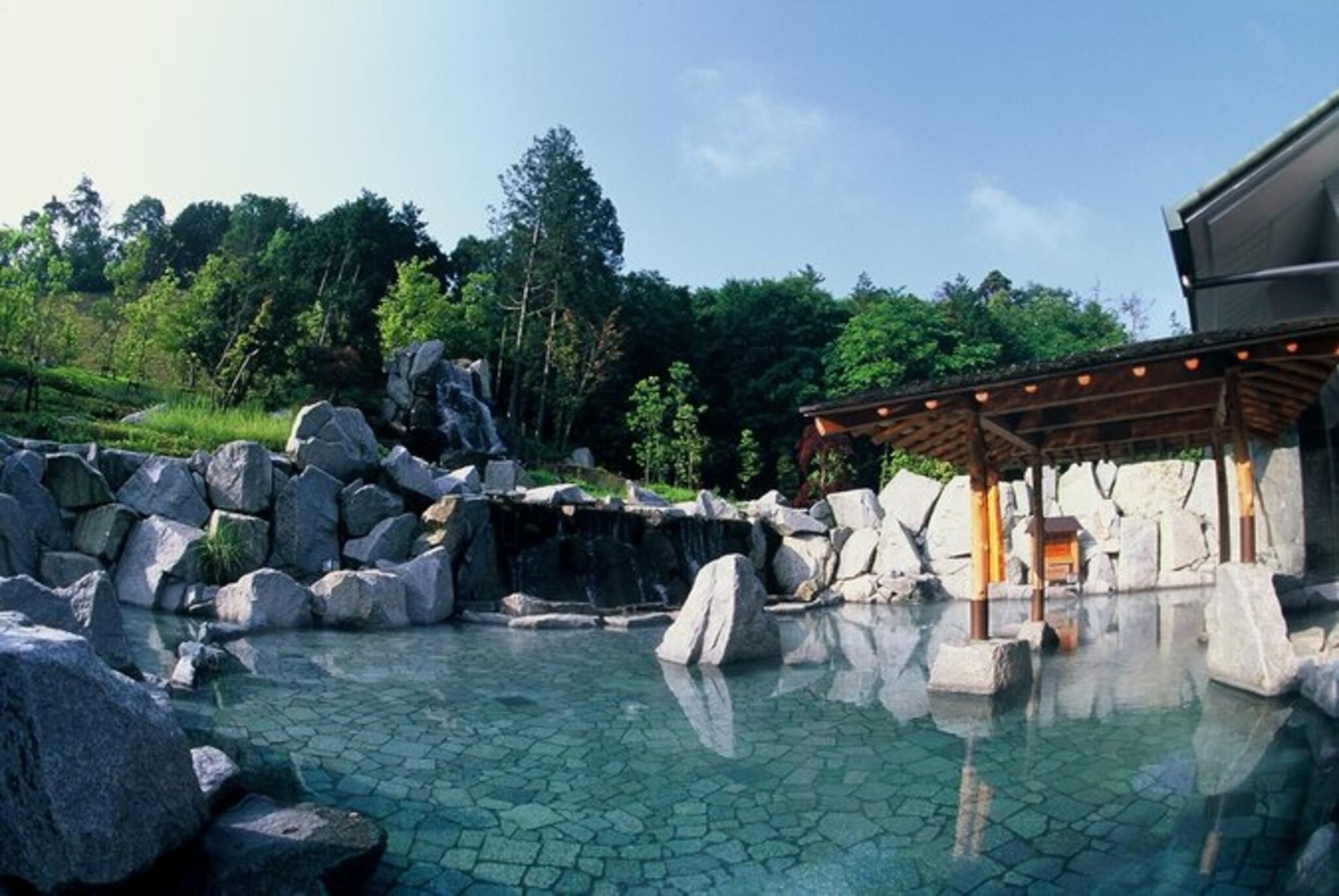 青山ガーデンリゾートホテルローザブランカの代表写真1