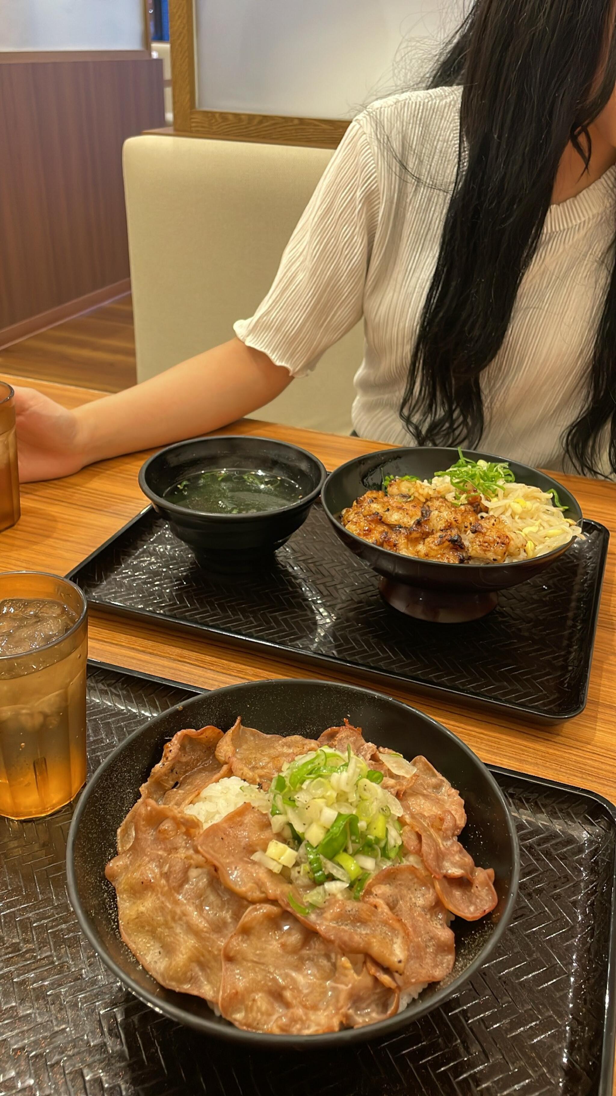 韓丼 福井大宮店の代表写真1