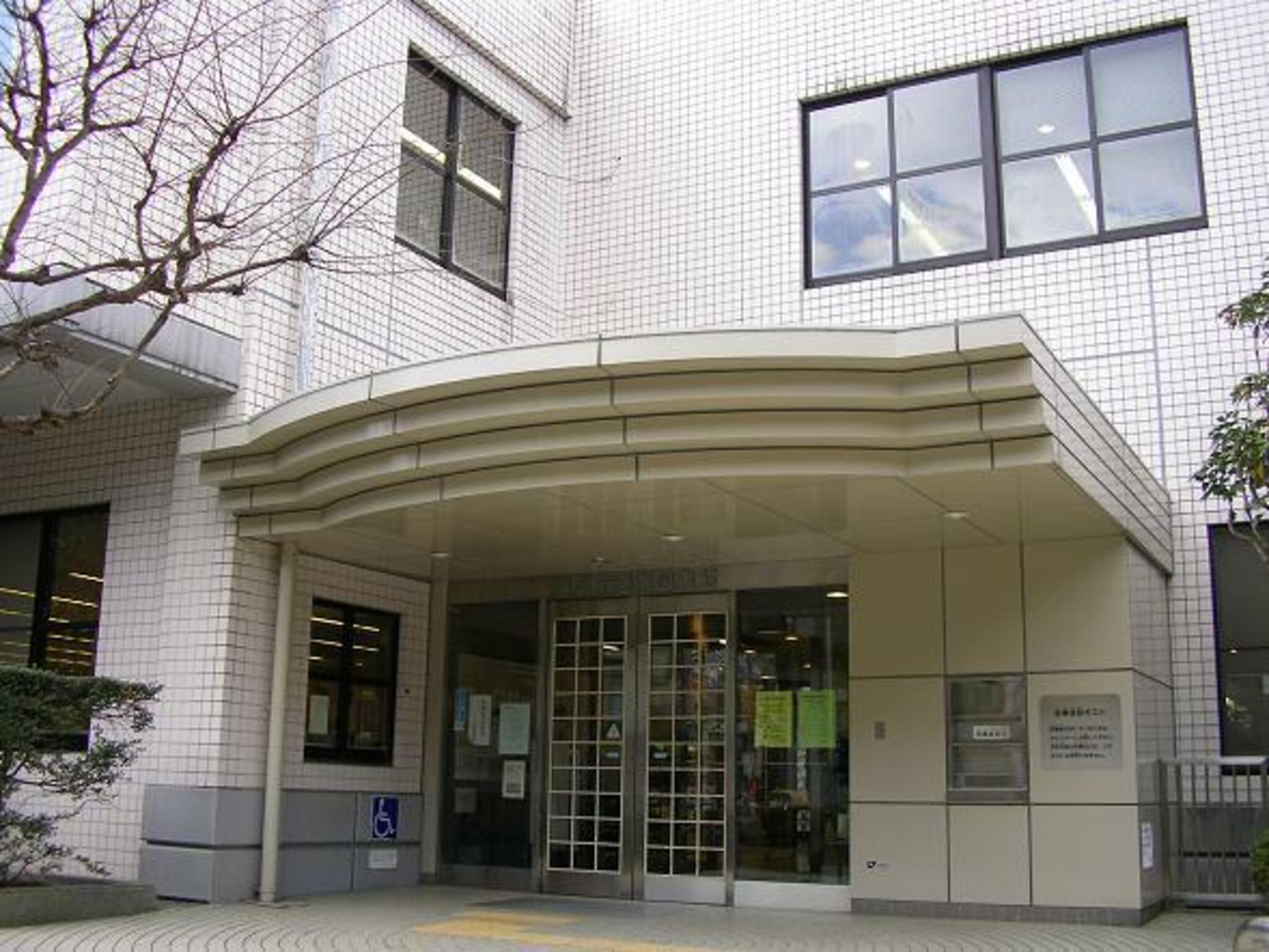 横浜市港南図書館の代表写真7
