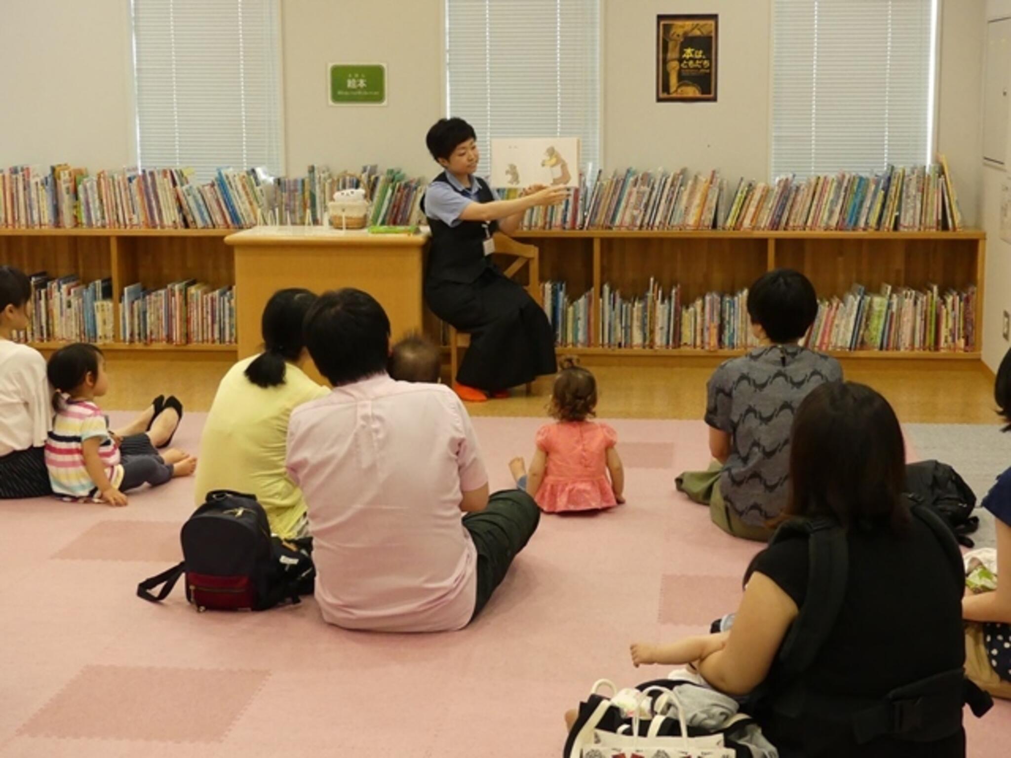 千代田区立千代田図書館の代表写真6