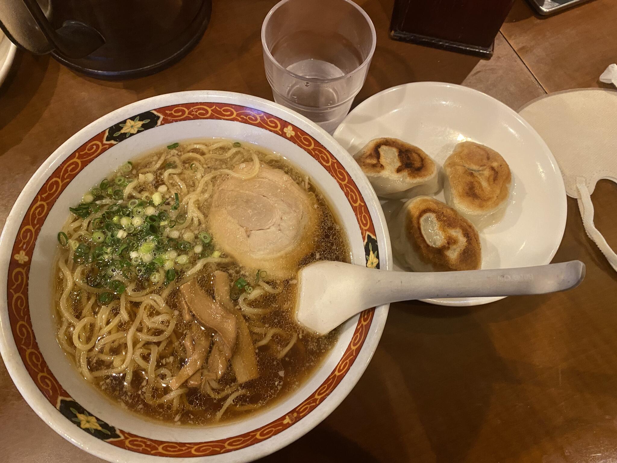 でっかい餃子 曽さんの店 代々木店の代表写真5