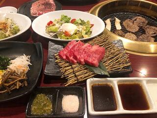 テーブルオーダーバイキング 焼肉ホルモン 王道 住之江店のクチコミ写真1