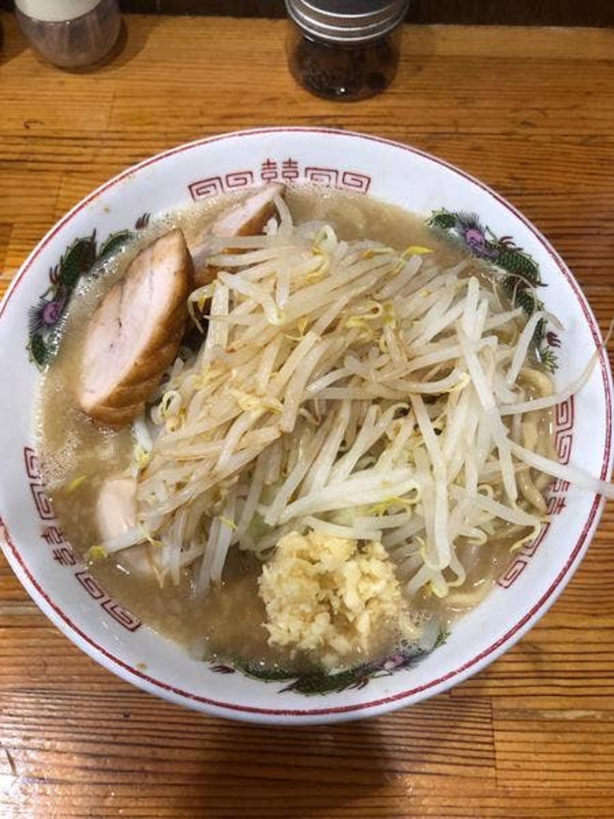 ラーメン神豚 横須賀中央店の代表写真10