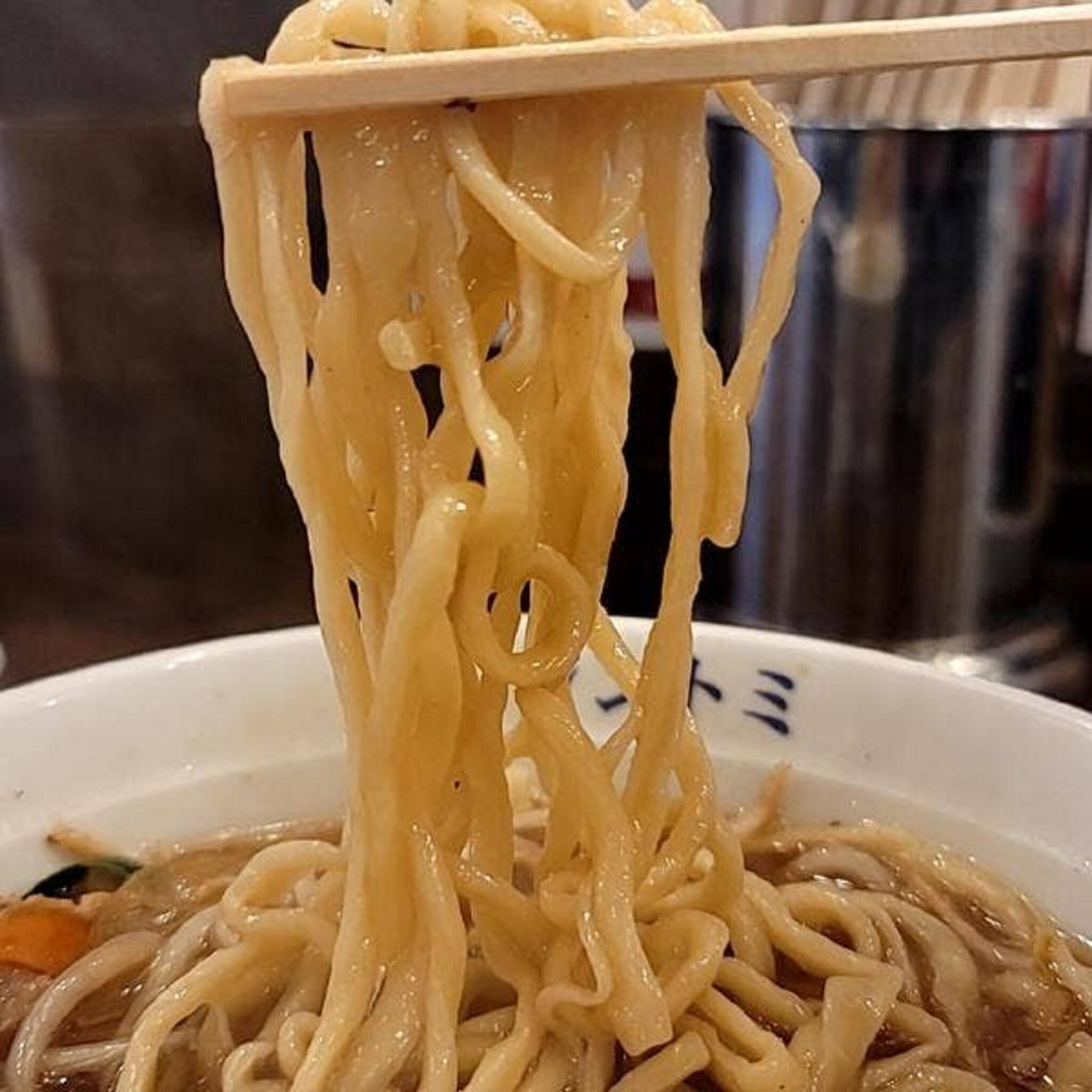 極濃湯麺シントミ 本庄インター店の代表写真3