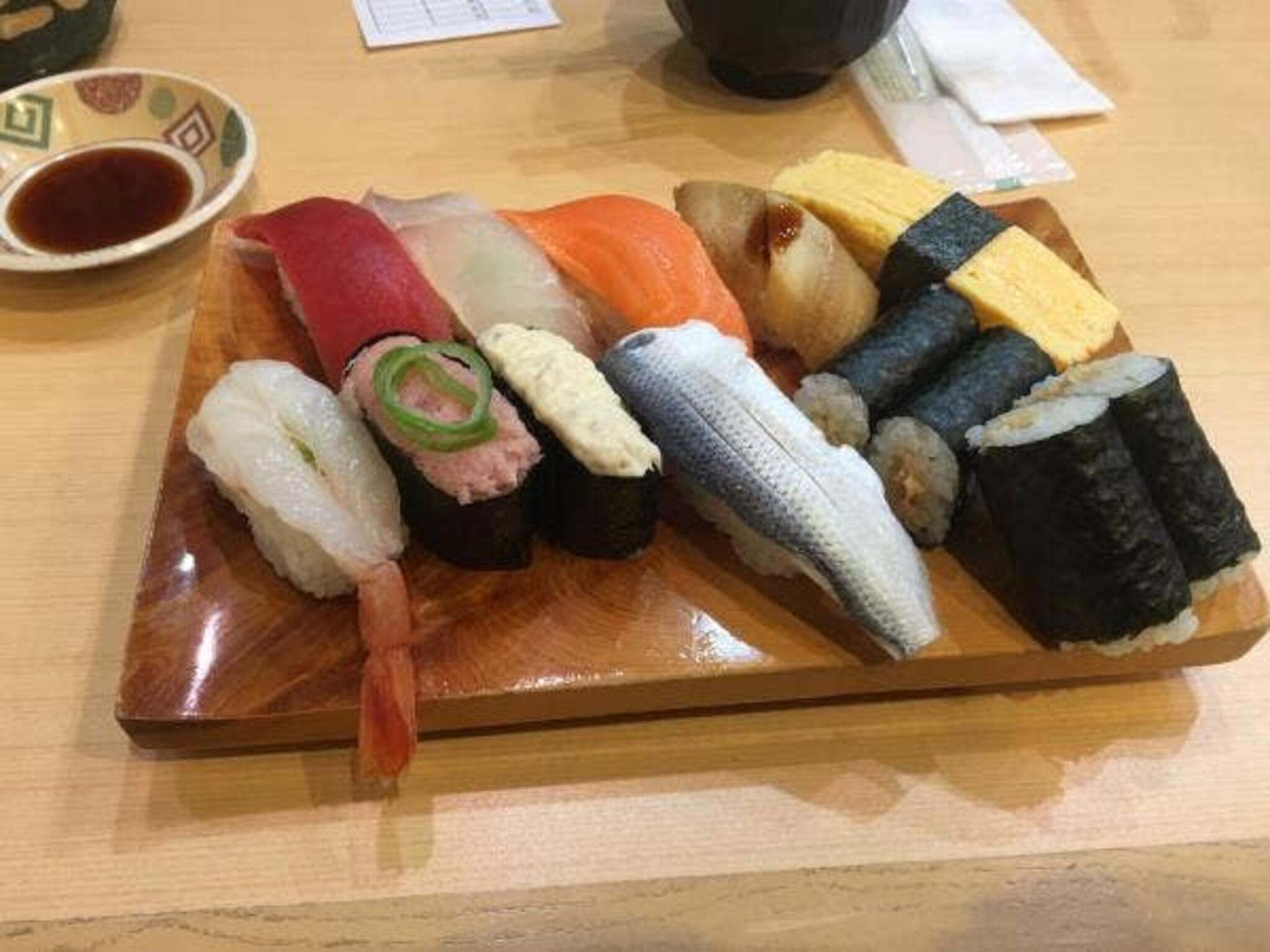 魚市場の活き活き寿司市場店の代表写真8