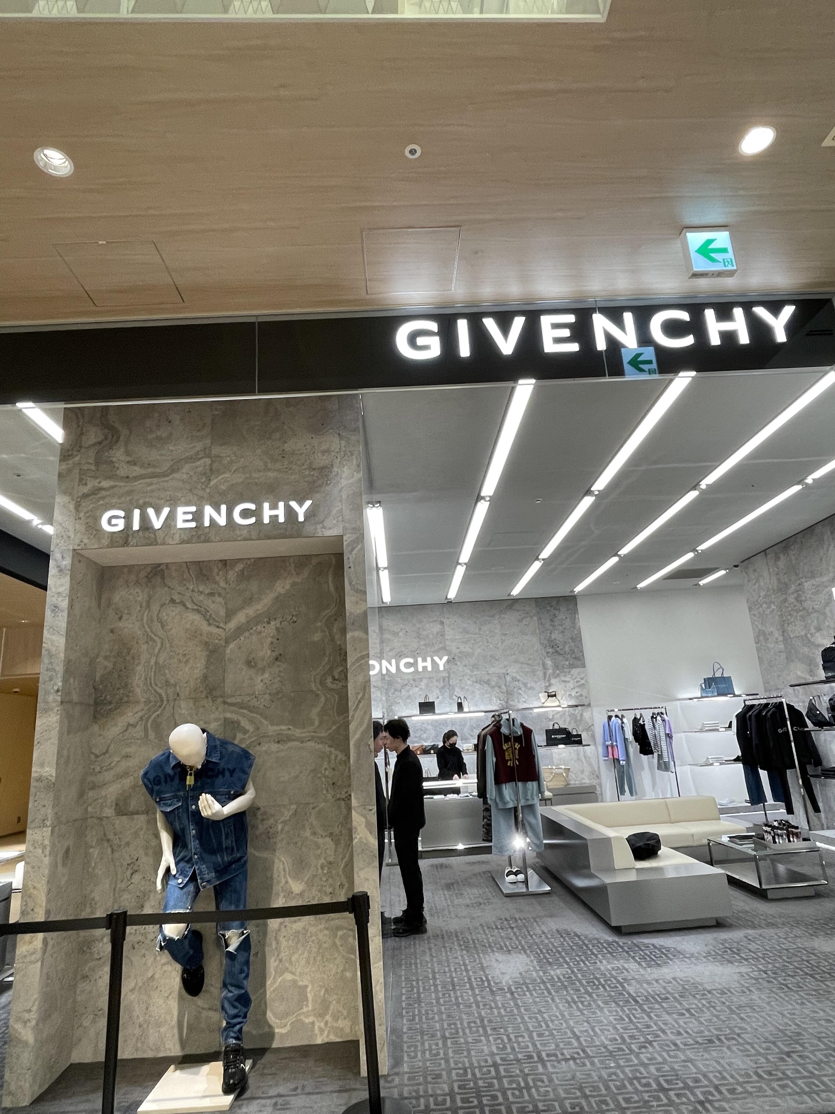 GIVENCHY SHIBUYA SCRAMBLE SQUARE STORE - 渋谷区渋谷/ハイブランド | Yahoo!マップ