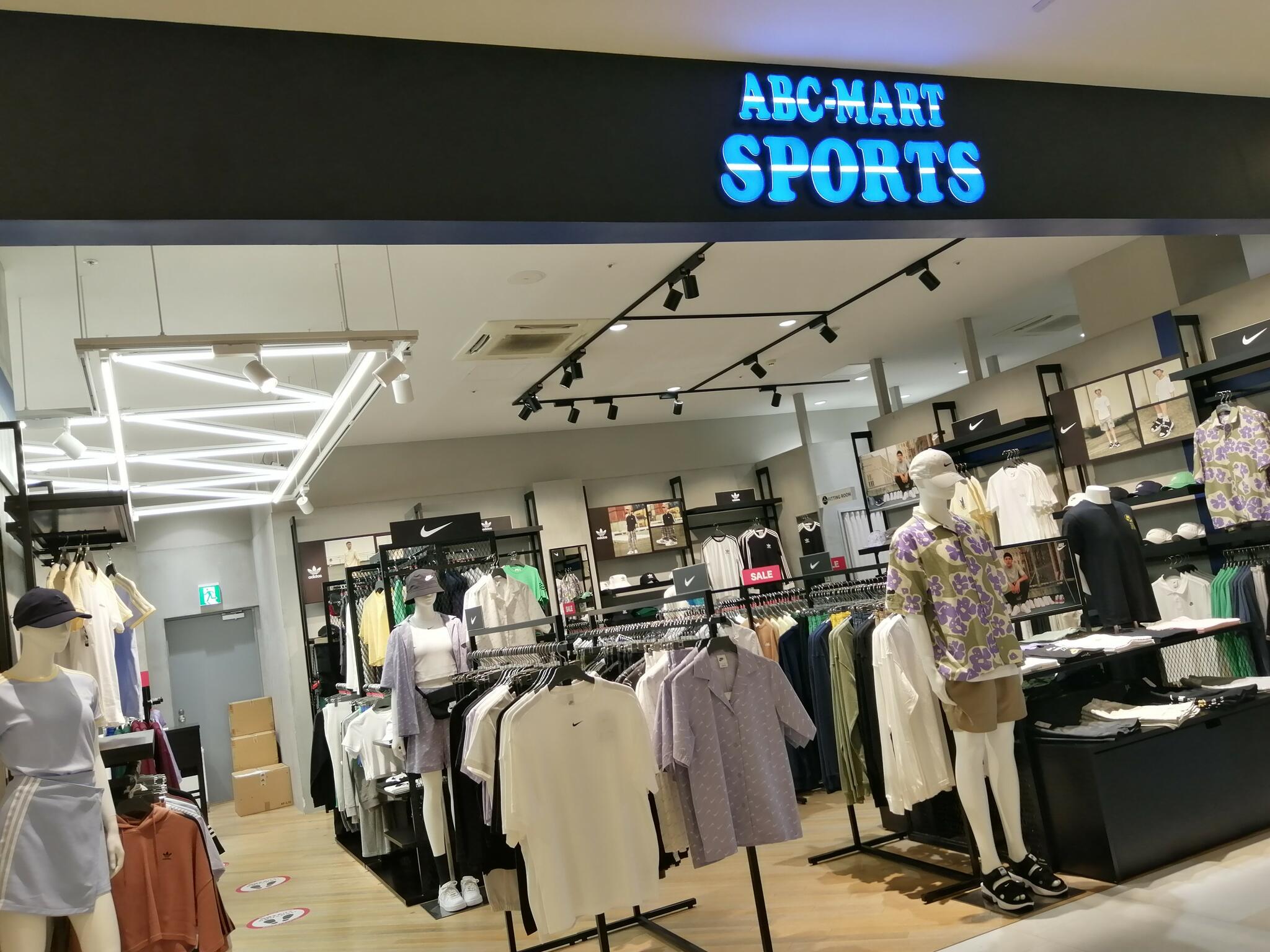 ABCマート ABC-MART SPORTSららぽーと新三郷店の代表写真3
