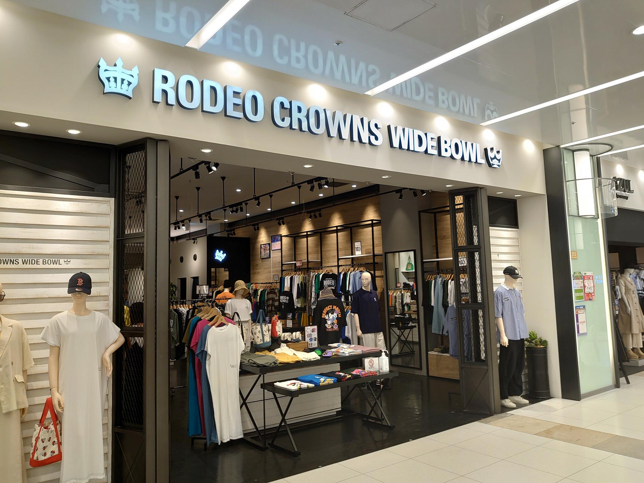 RODEO CROWNS WIDE BOWL ラゾーナ川崎プラザ店 - 川崎市幸区堀川町