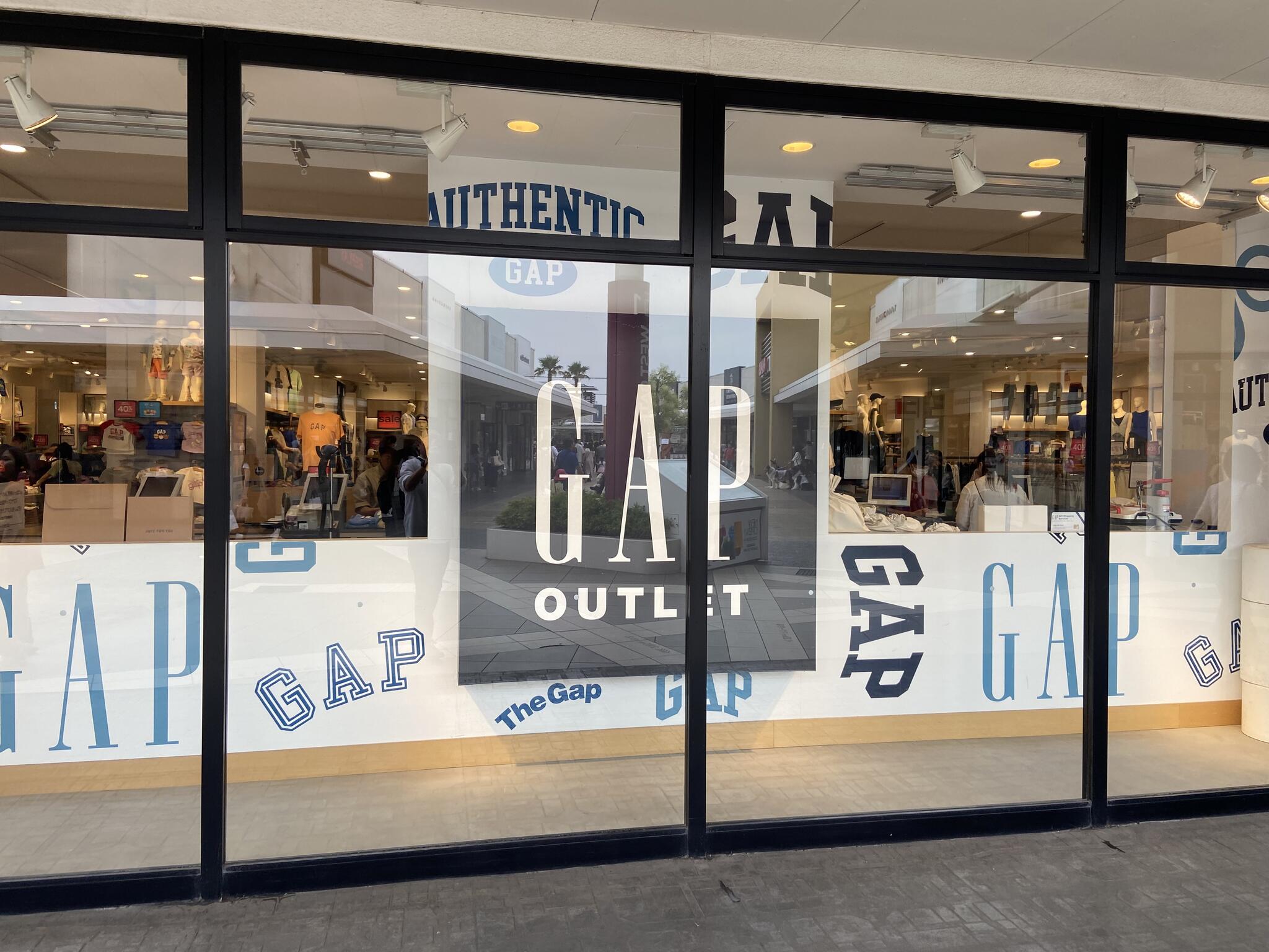 GAP Outlet 三井アウトレットパーク木更津店の代表写真7