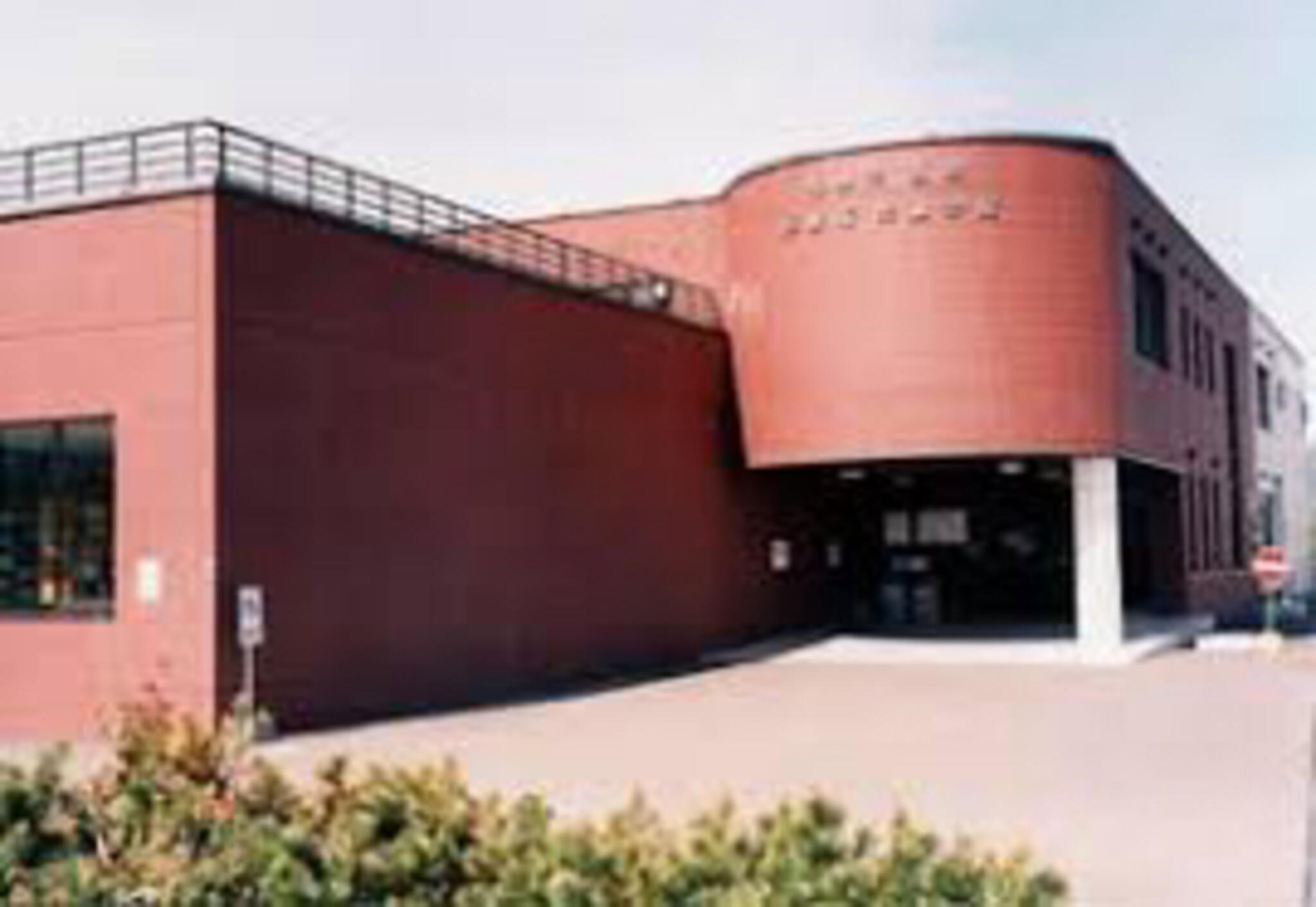 札幌市西岡図書館の代表写真1
