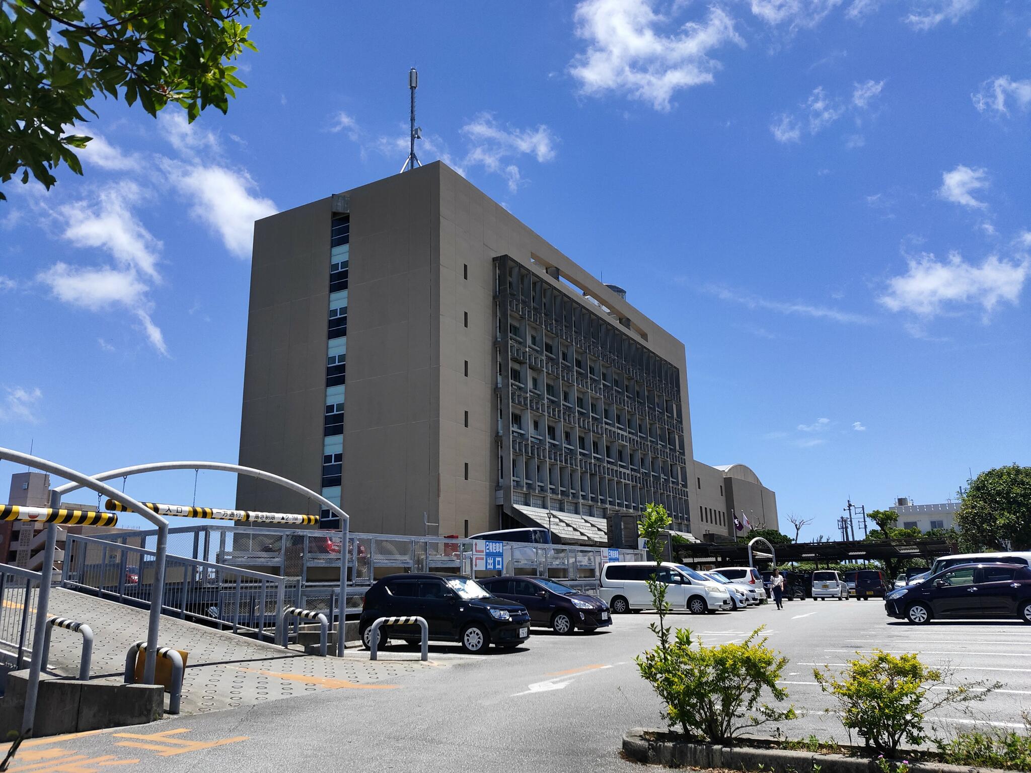 沖縄市役所の代表写真4