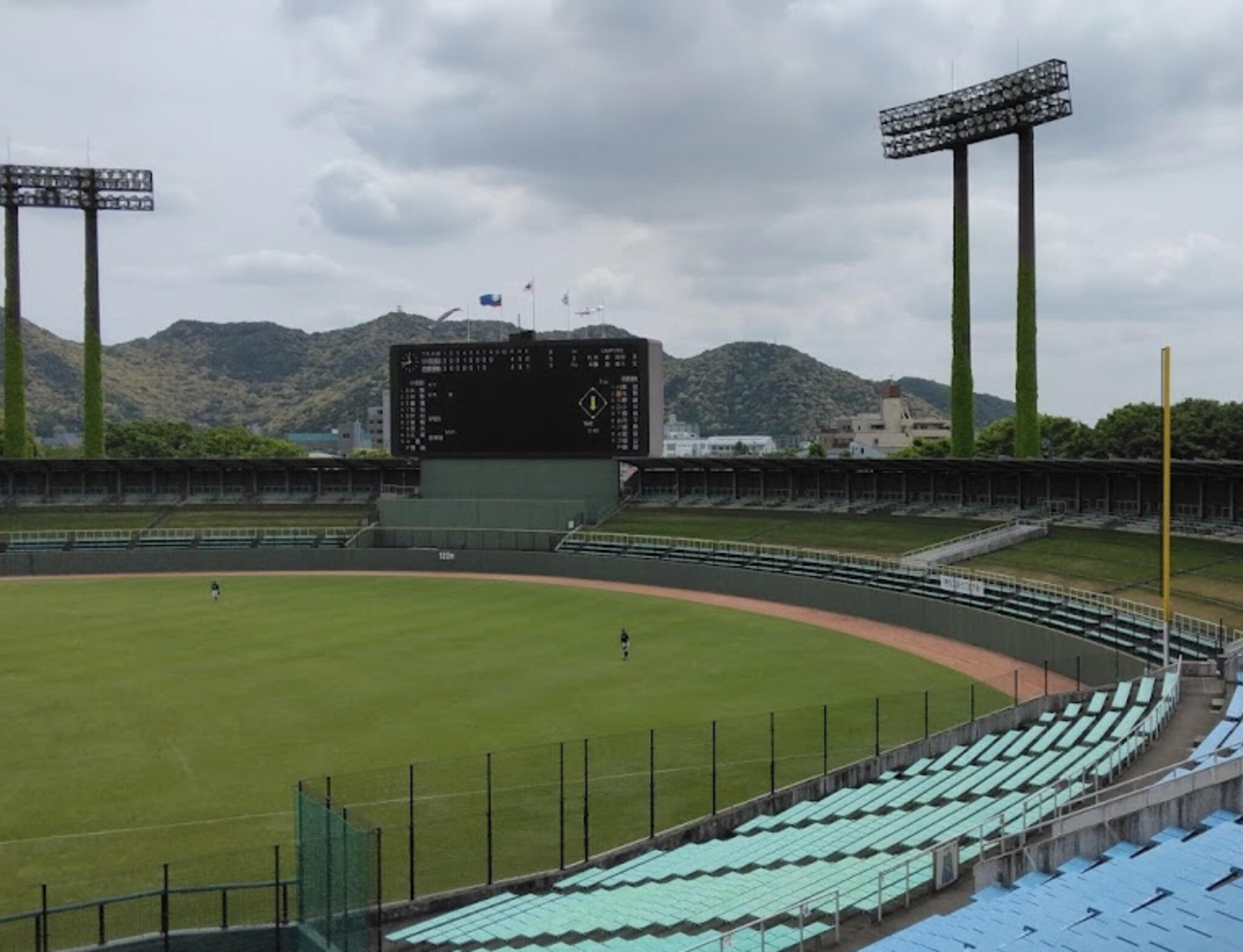 岐阜メモリアルセンター 長良川球場の代表写真9