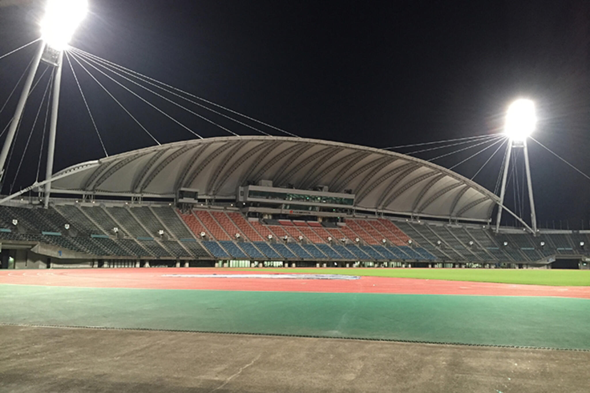 熊本県民総合運動公園 えがお健康スタジアム・陸上競技場の代表写真2
