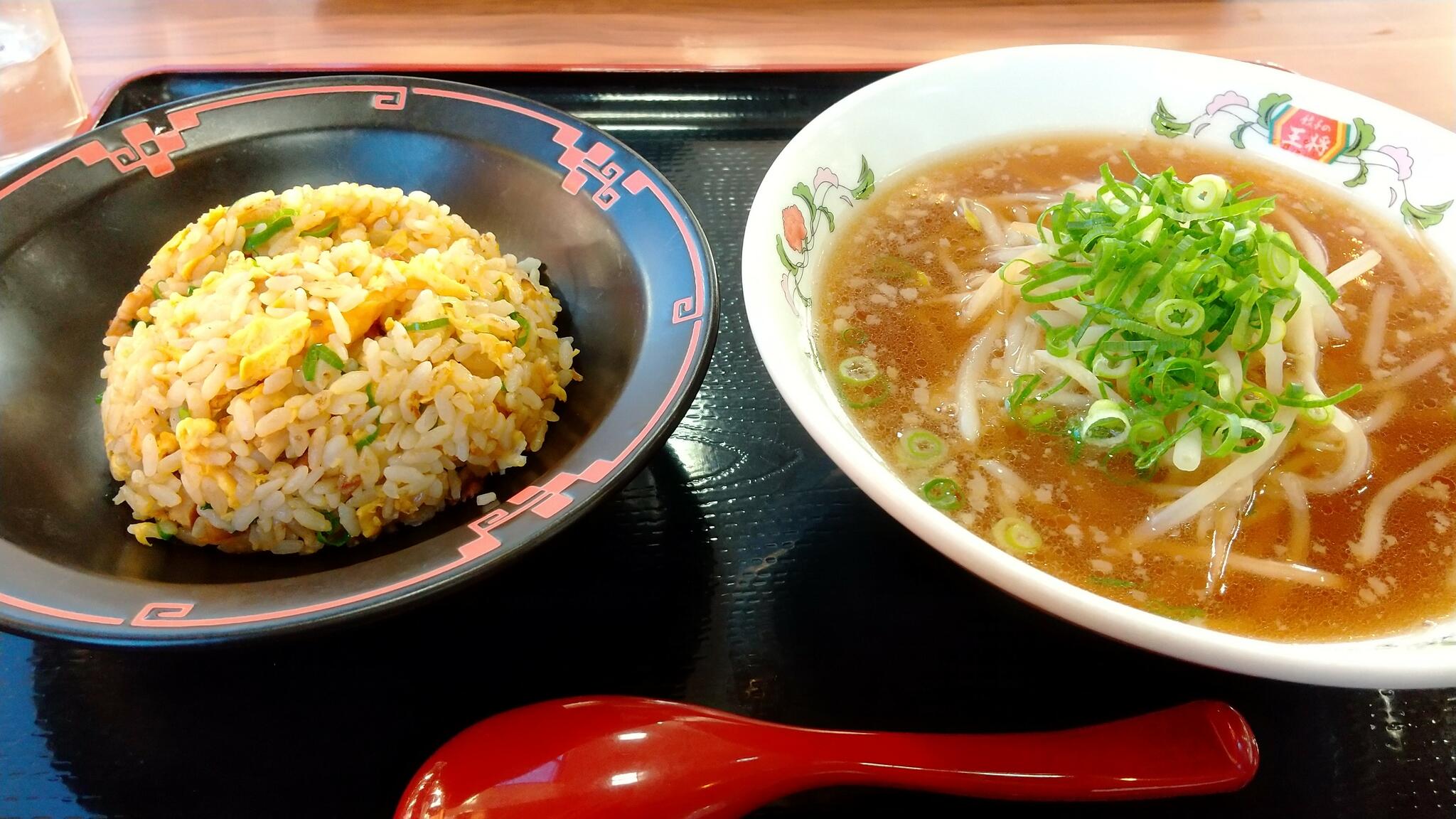 餃子の王将 有玉店の代表写真3