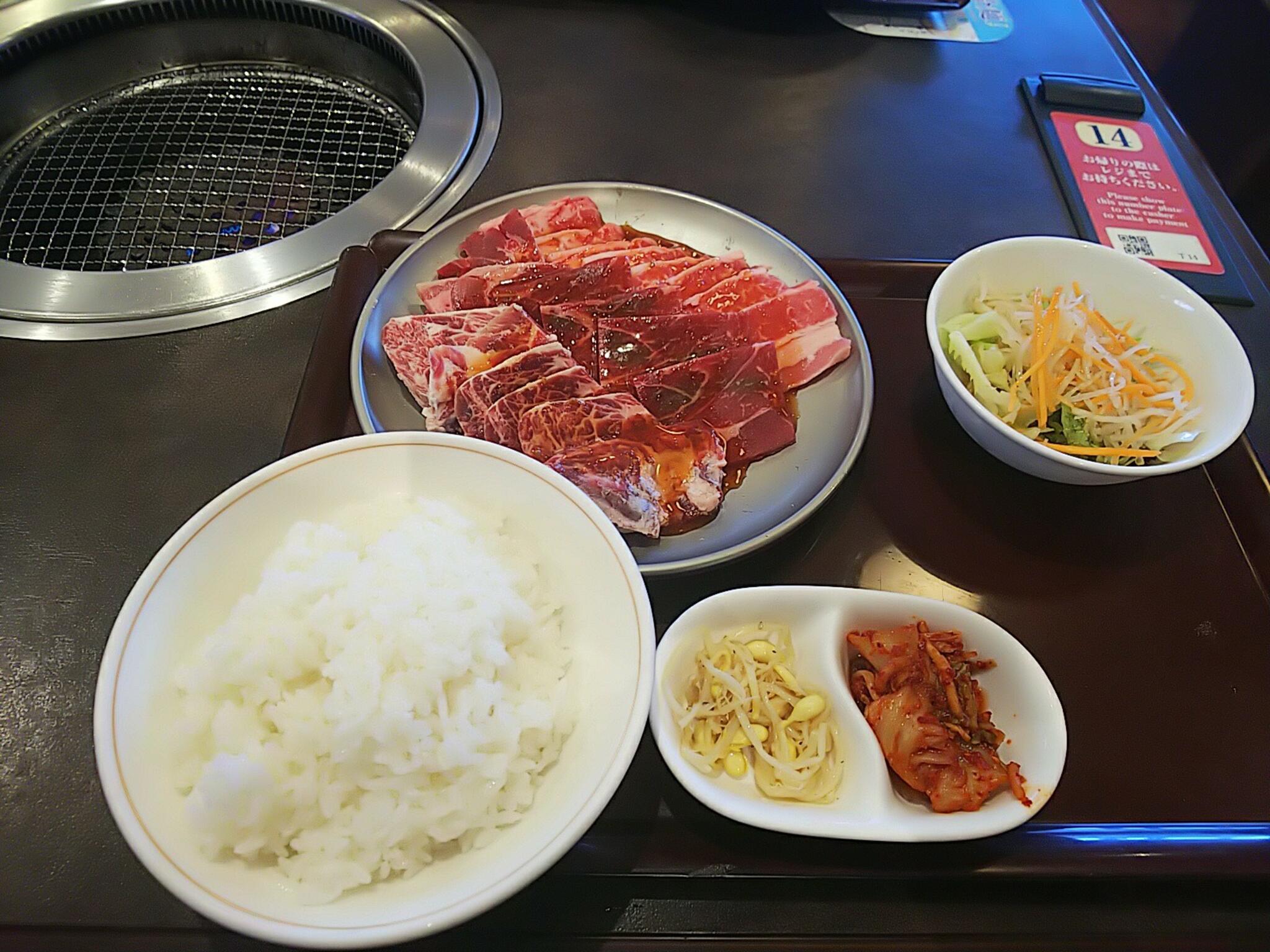 焼肉 ファミリーレストラン 宝島 市毛店の代表写真3