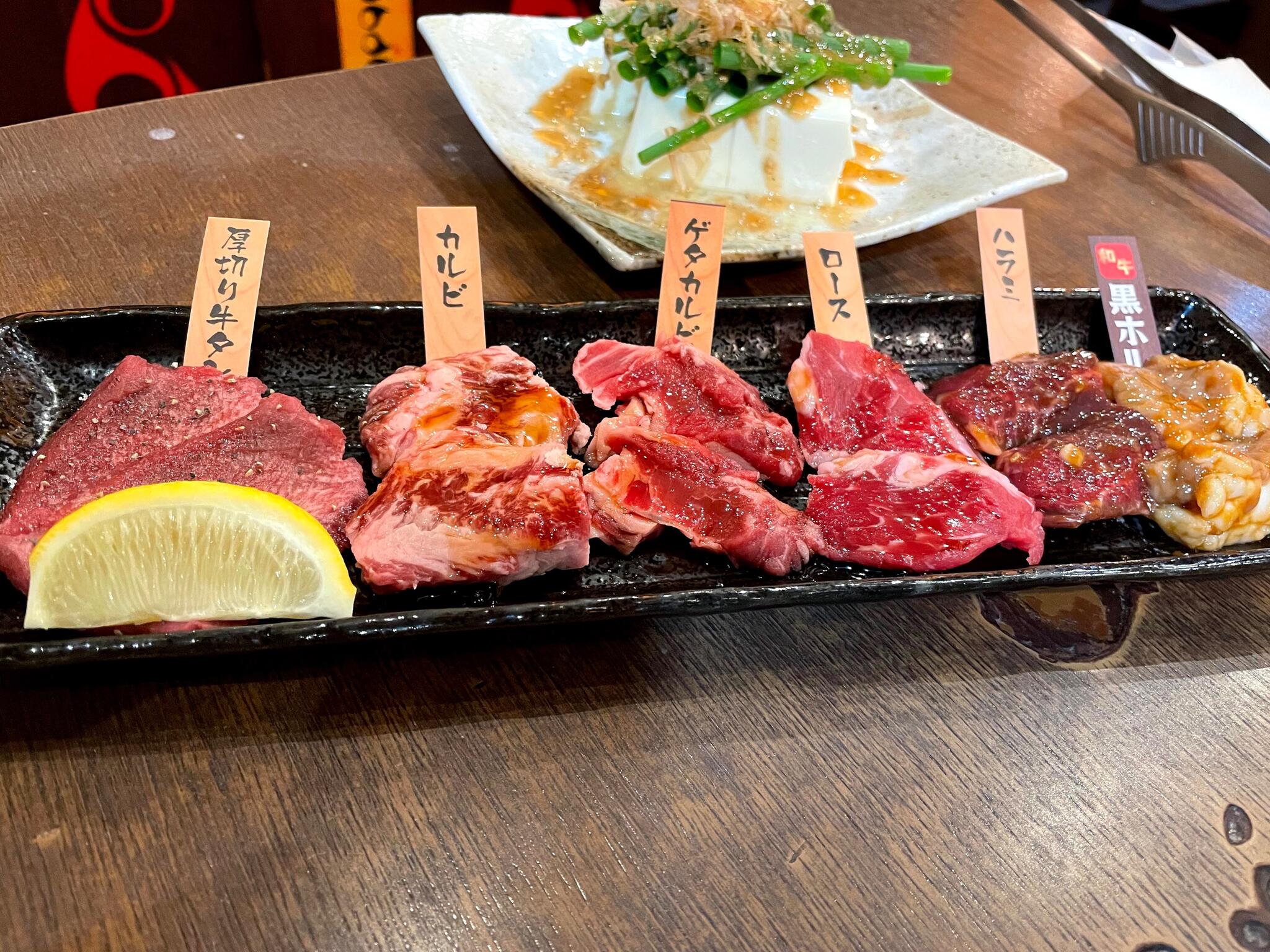 松阪牛炭火焼肉まる良 鈴鹿店の代表写真4