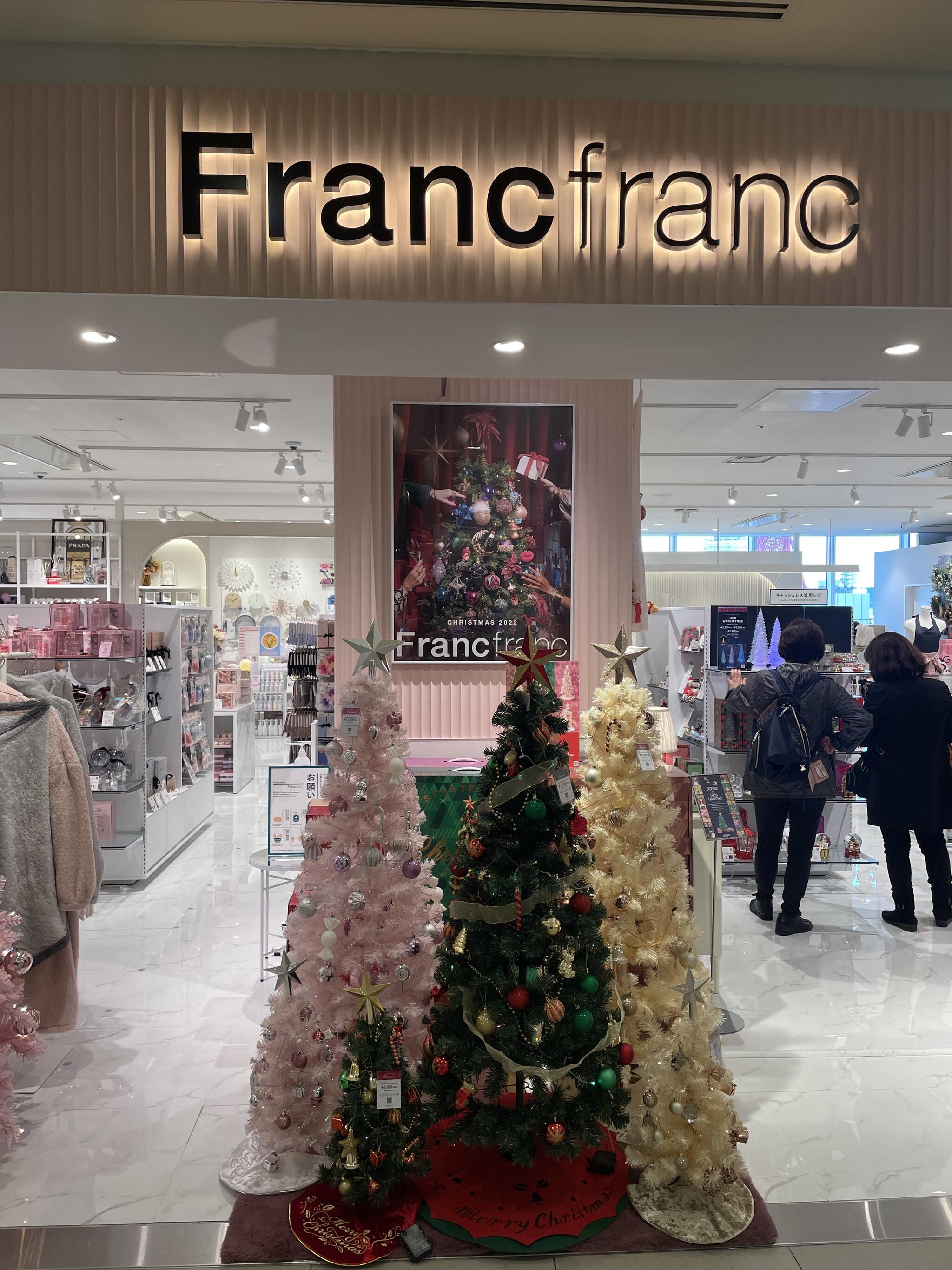 Francfranc ルクア大阪店の代表写真7