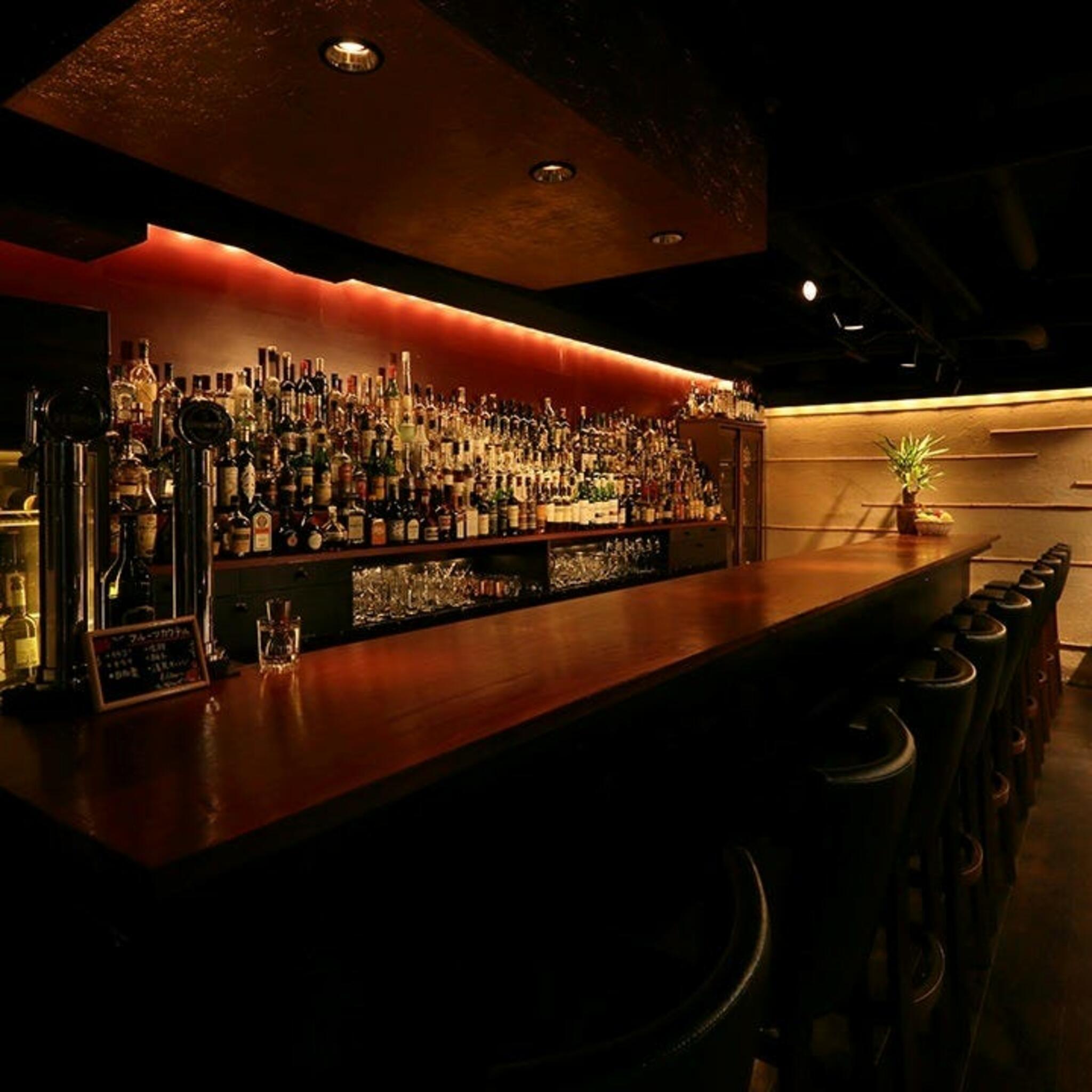 新横浜オーセンティック Bar T3の代表写真5