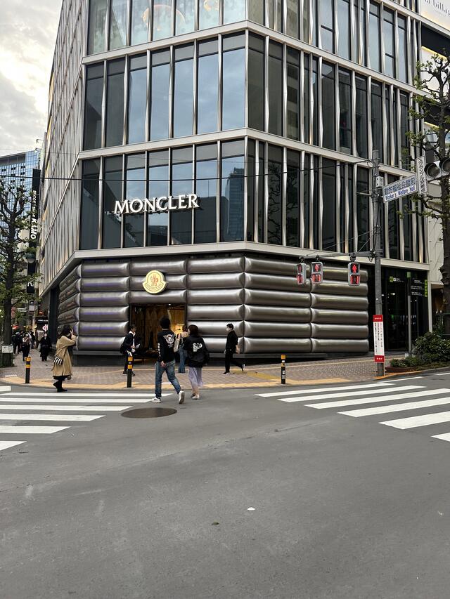 モンクレール 渋谷 人気