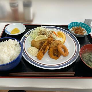 札幌市白石区複合庁舎 食堂の写真4