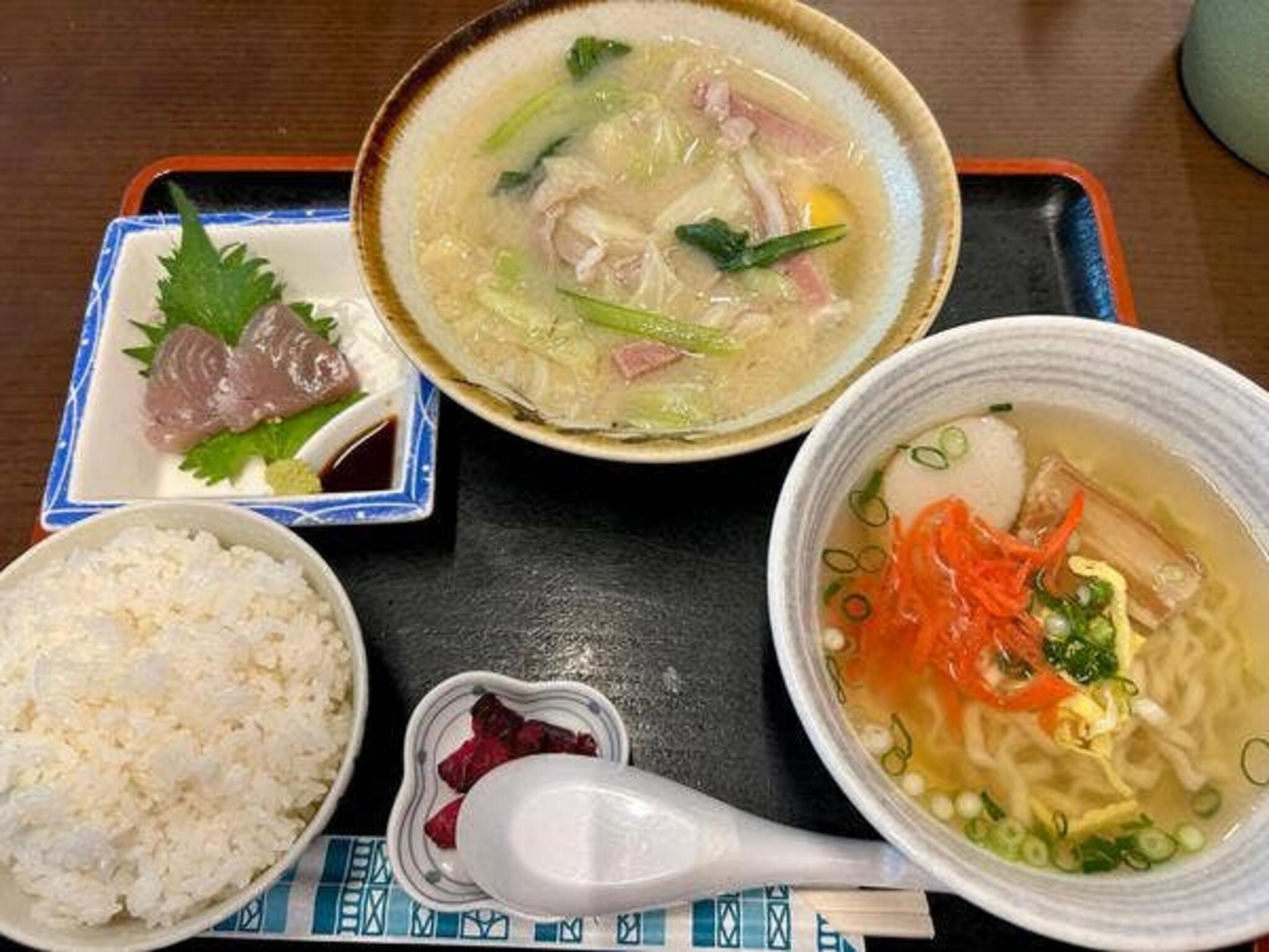 沖縄食堂Dining 東雲の代表写真10