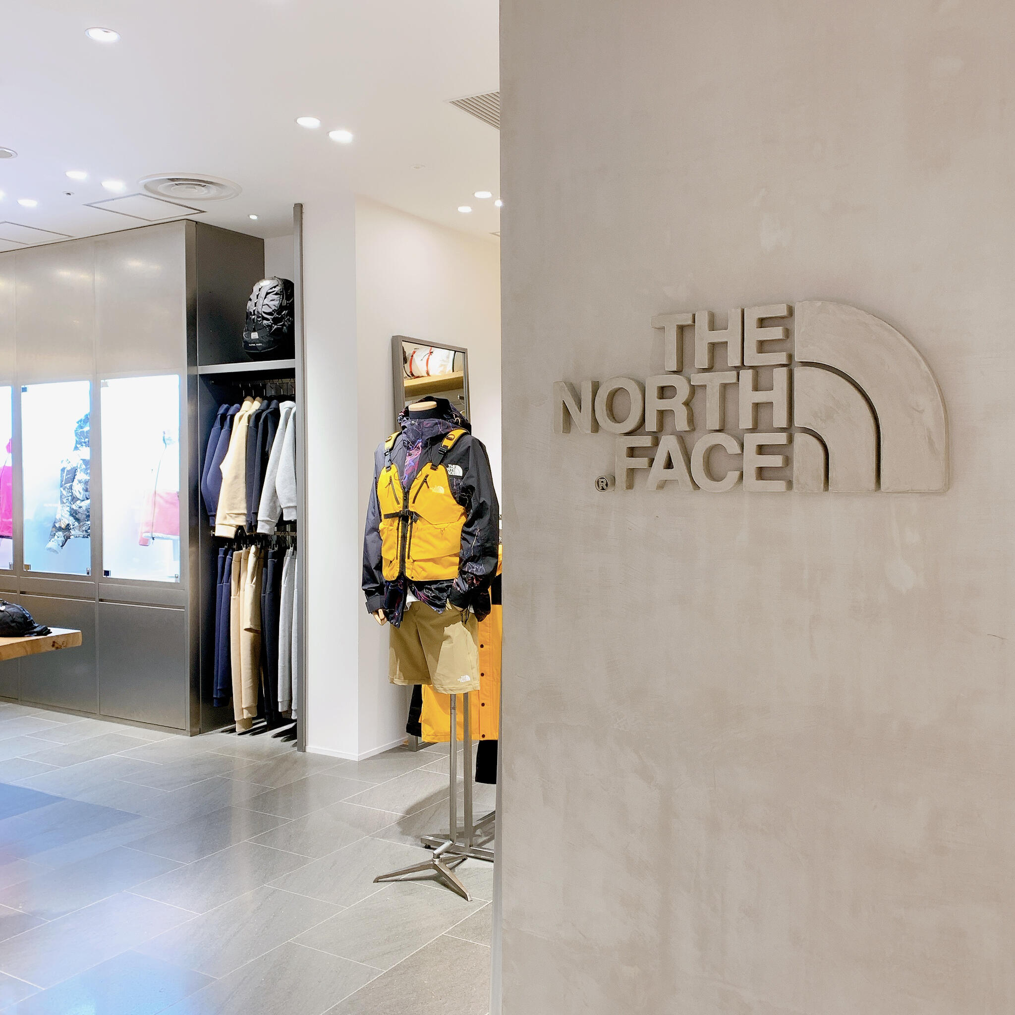 THE NORTH FACE LAB - 渋谷区宇田川町/衣料品店 | Yahoo!マップ