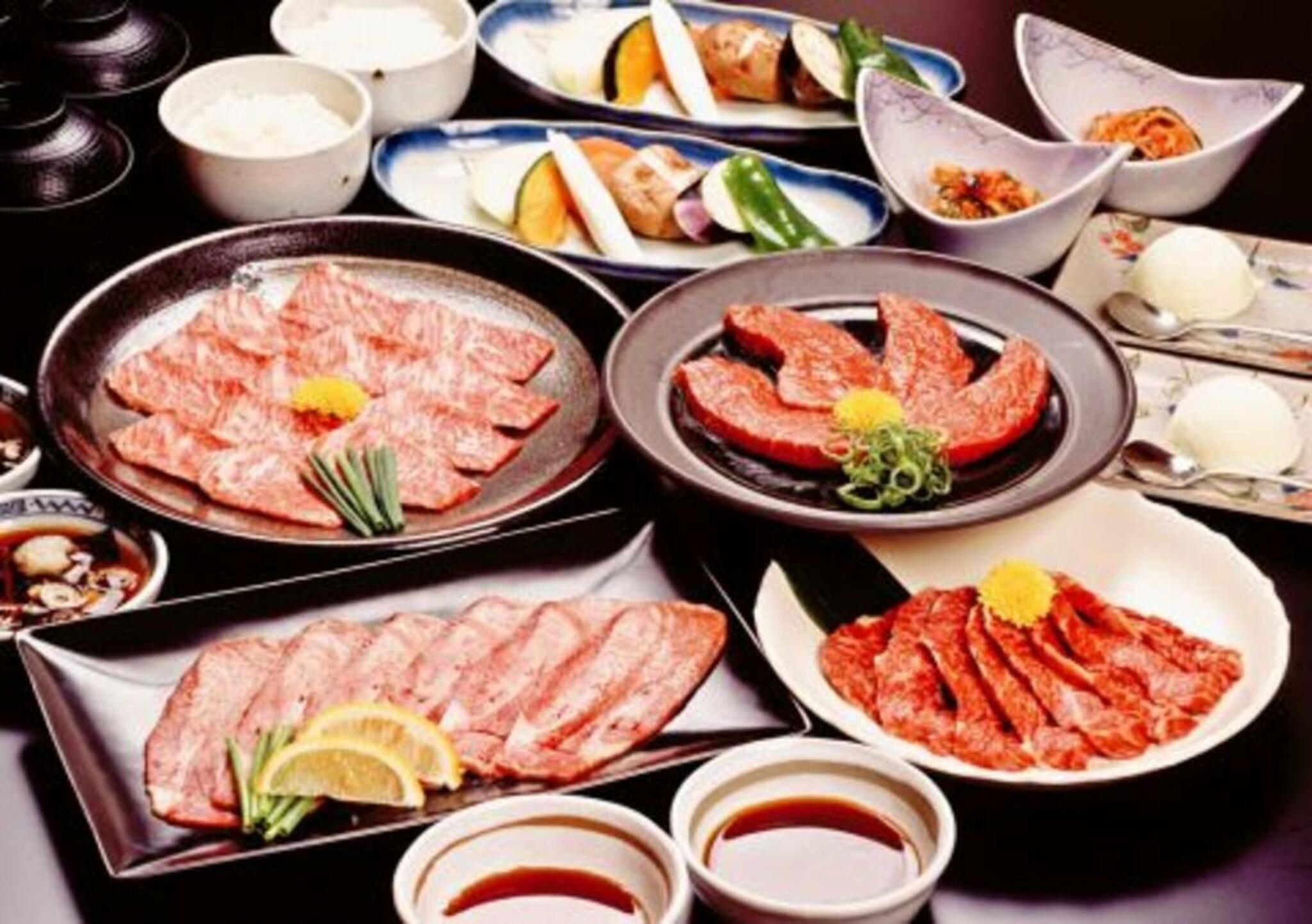 黒毛和牛＆韓国料理 味道園の代表写真1