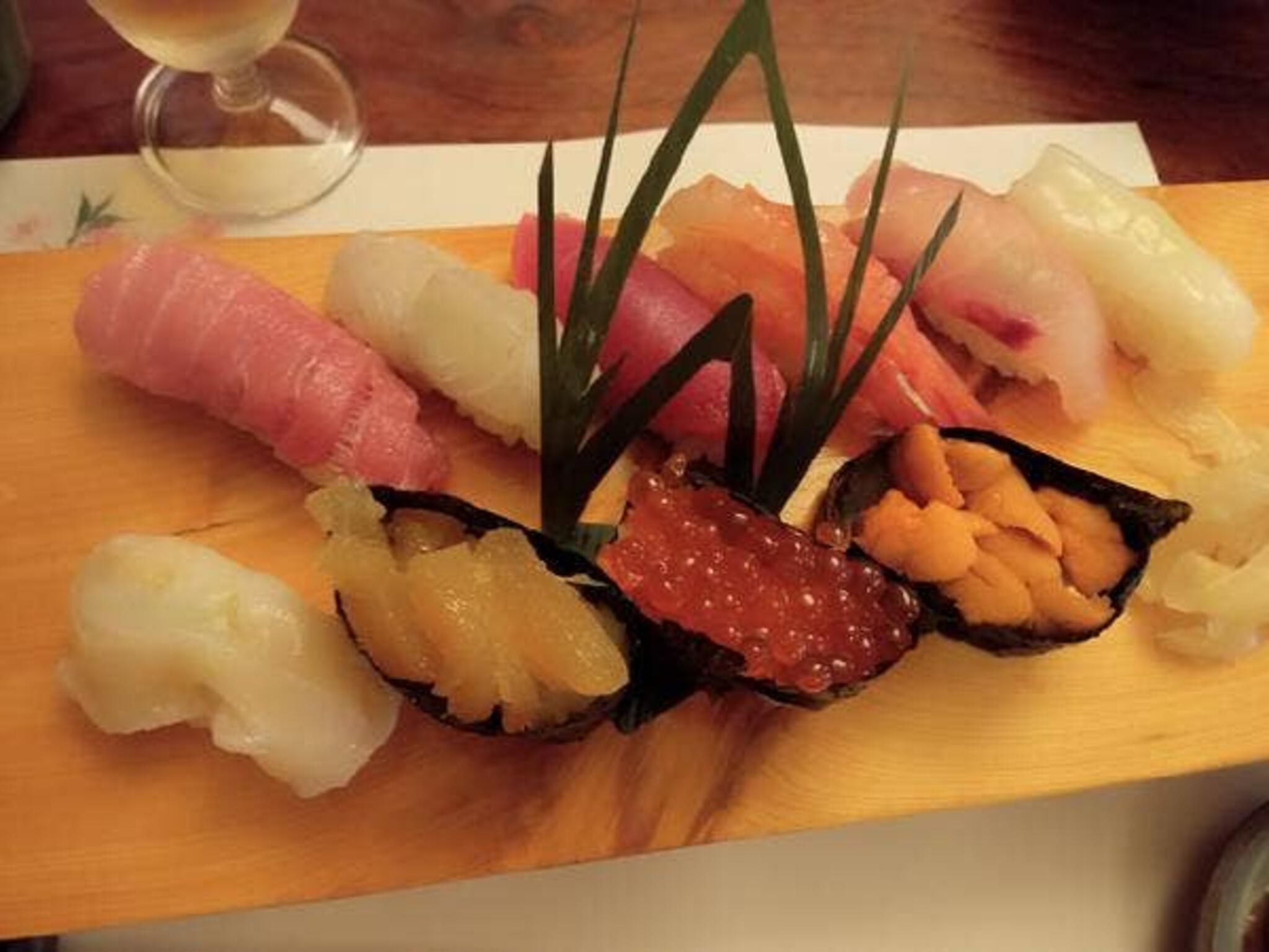 鮨、季節の料理 青山の代表写真6
