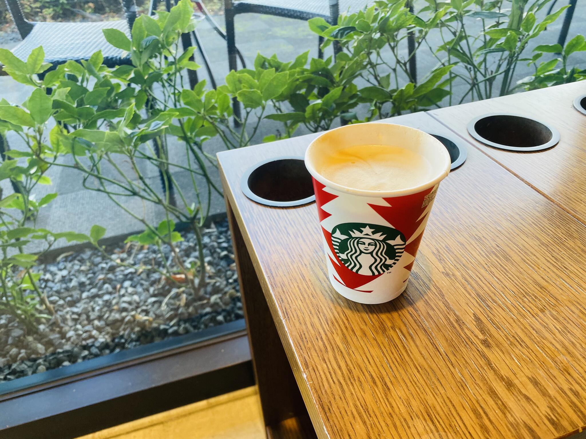 スターバックスコーヒー アピタ新潟西店の代表写真8
