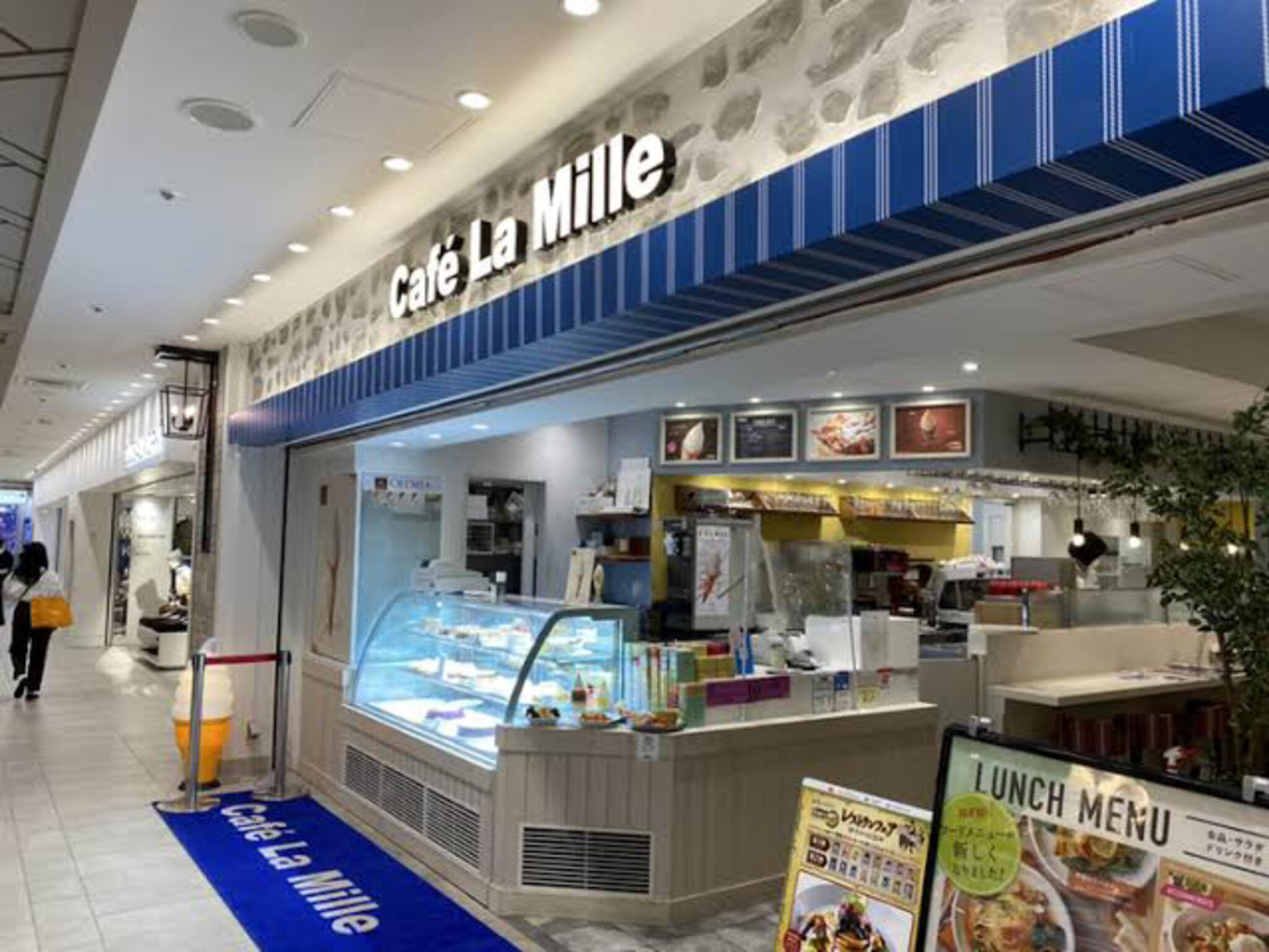 Cafe' La Mille サンシャインシティ店の代表写真9