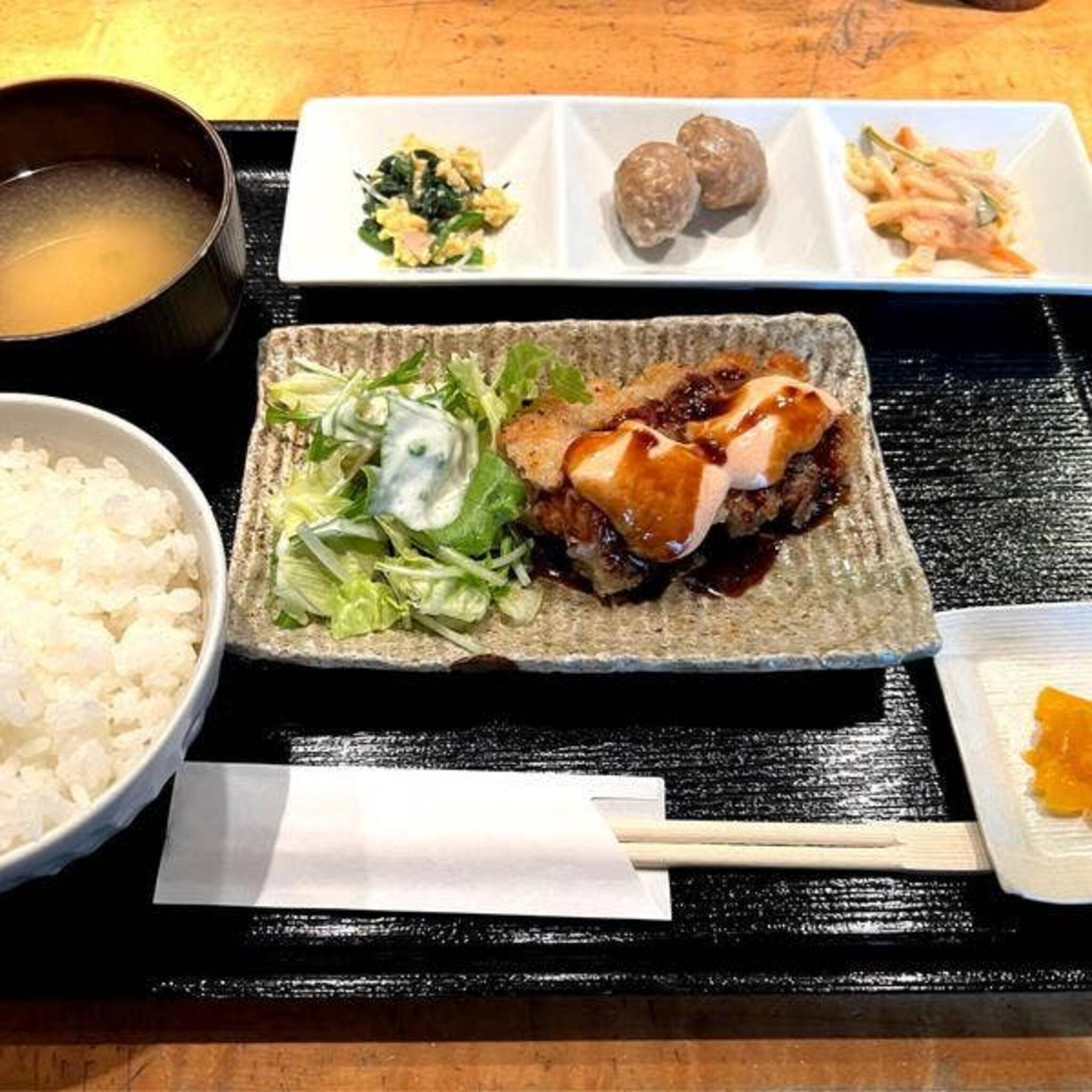 旬の魚と季節のお料理 くすの木 梅田堂島店の代表写真6