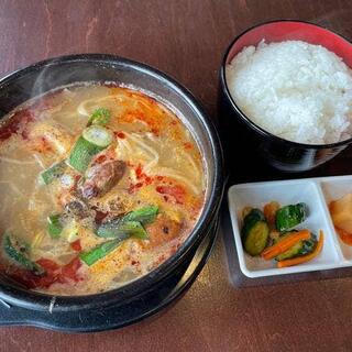 韓国料理韓豚の写真18