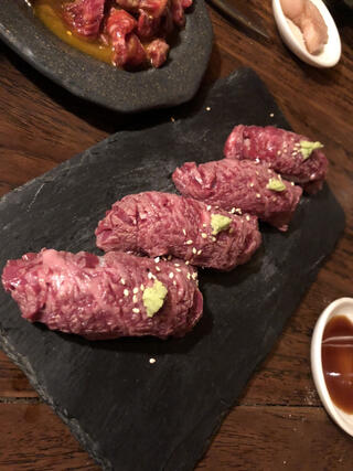 松阪牛炭火焼肉まる良 鈴鹿店のクチコミ写真1