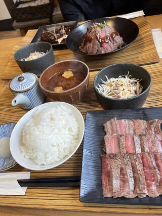 国産牛ステーキ丼専門店 佰食屋のクチコミ写真2
