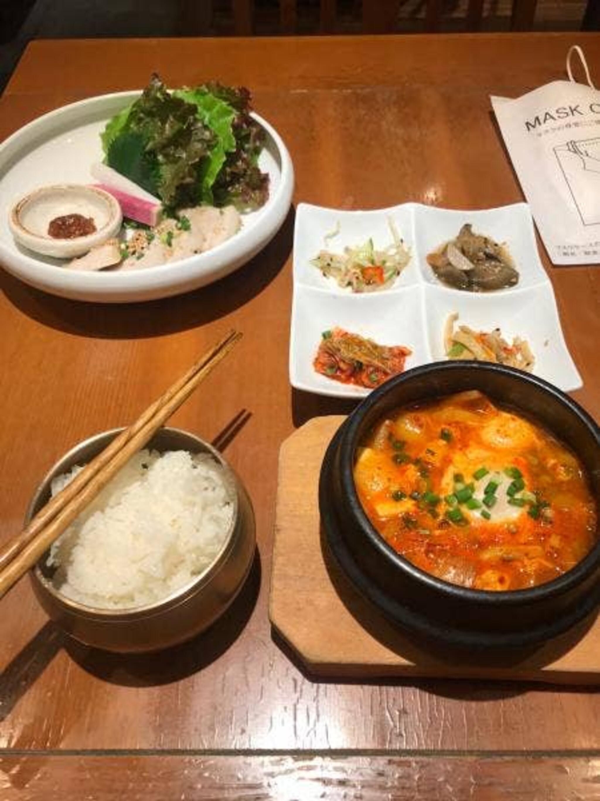 韓国料理スランジェ 新宿の代表写真10