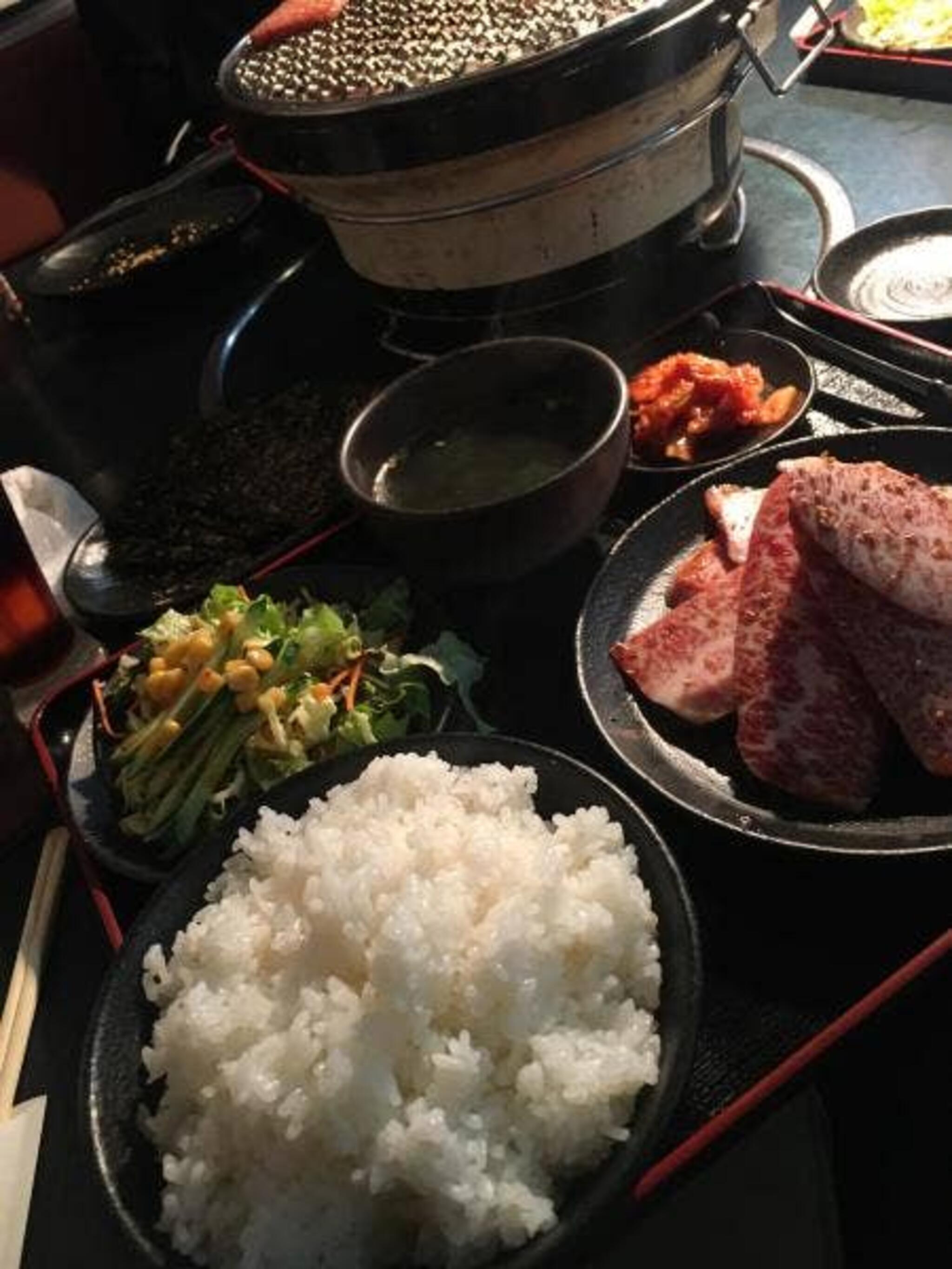 炭火焼肉&拉麺 精隆の代表写真10