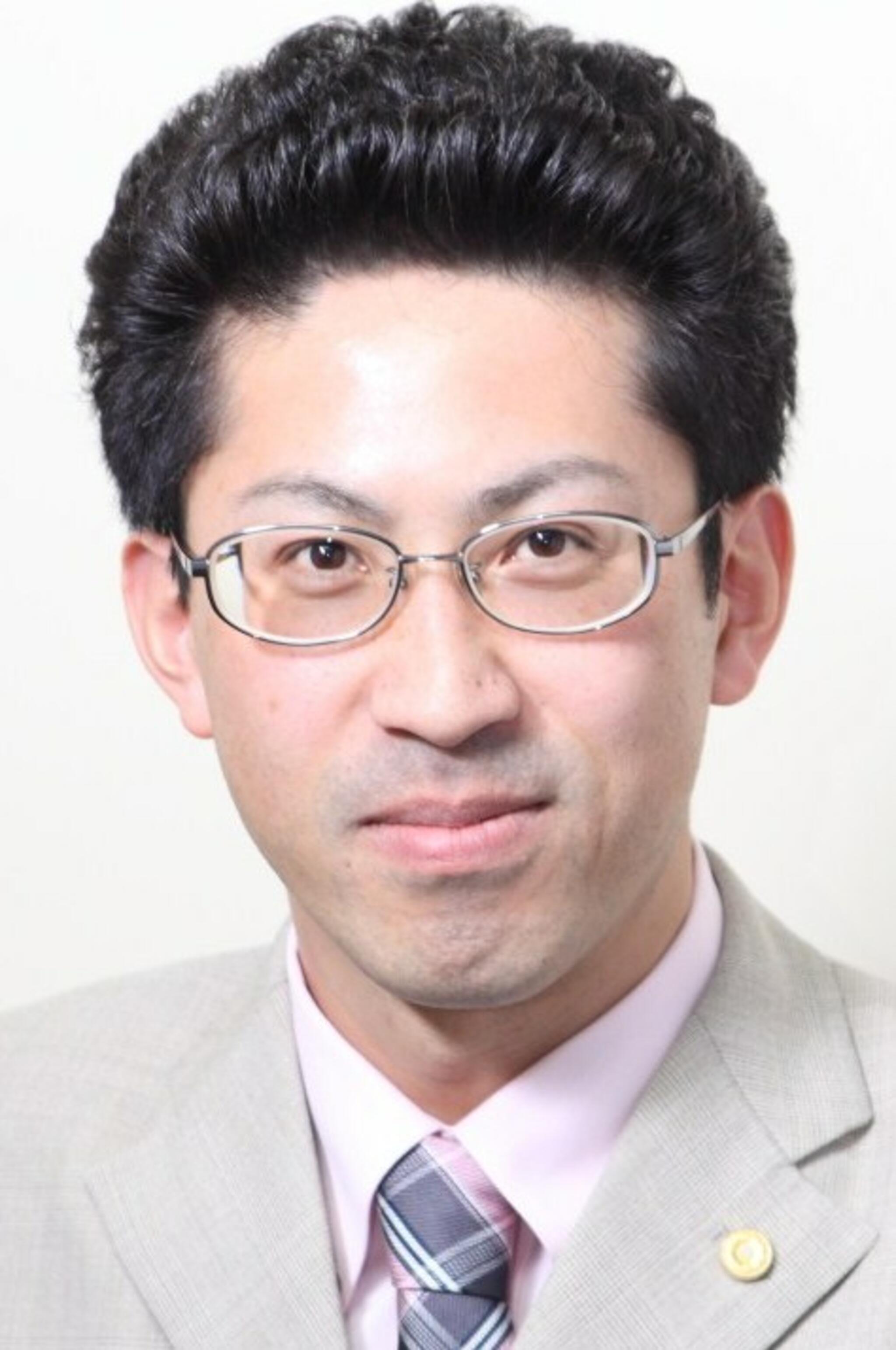 行政書士冨田賢事務所の代表写真6