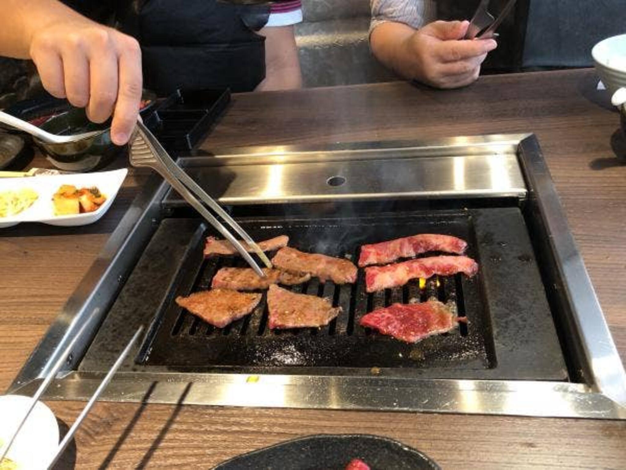 肉の万世 神田駅前店の代表写真7