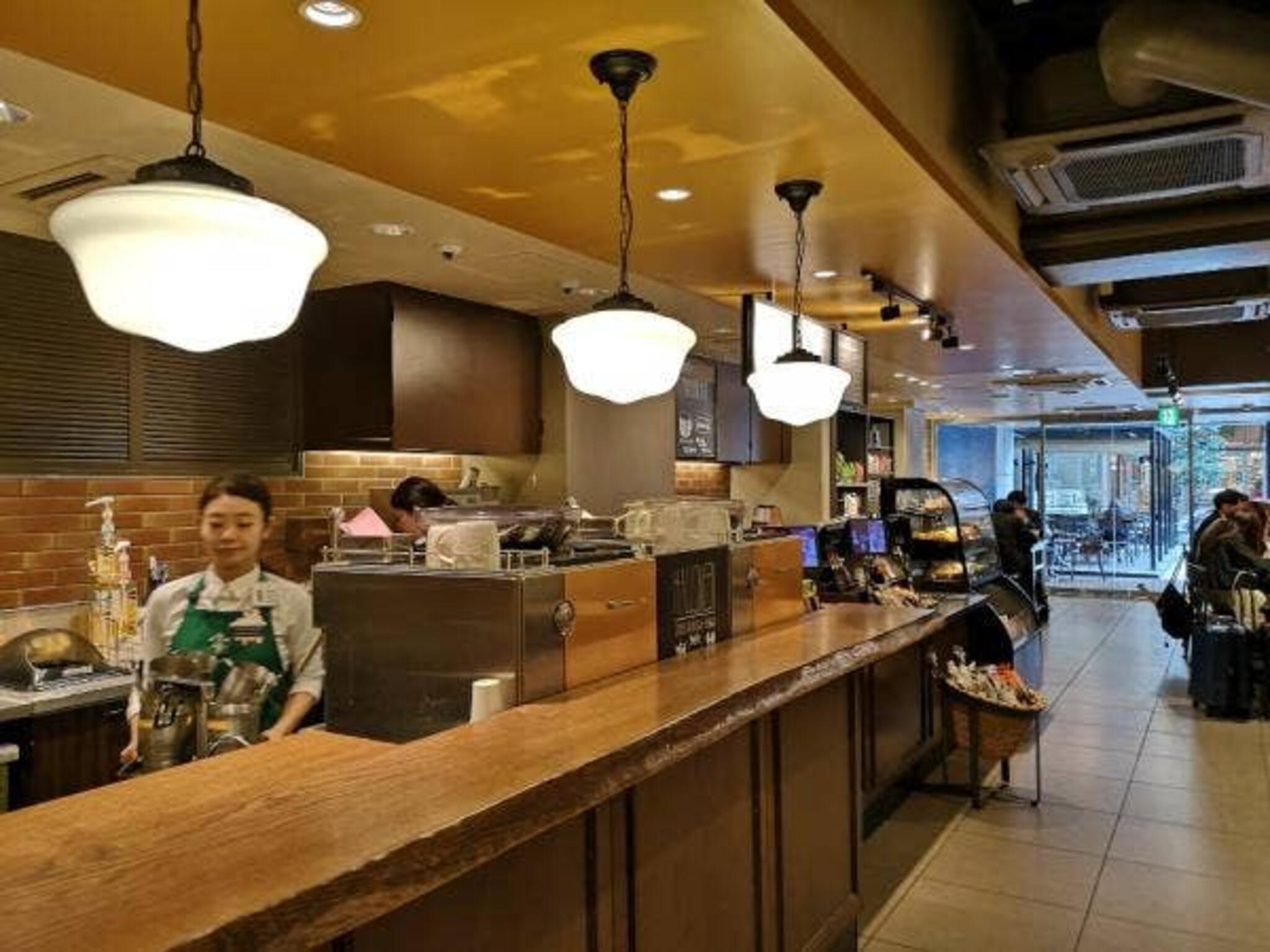 スターバックスコーヒー 新宿新南口店の代表写真8