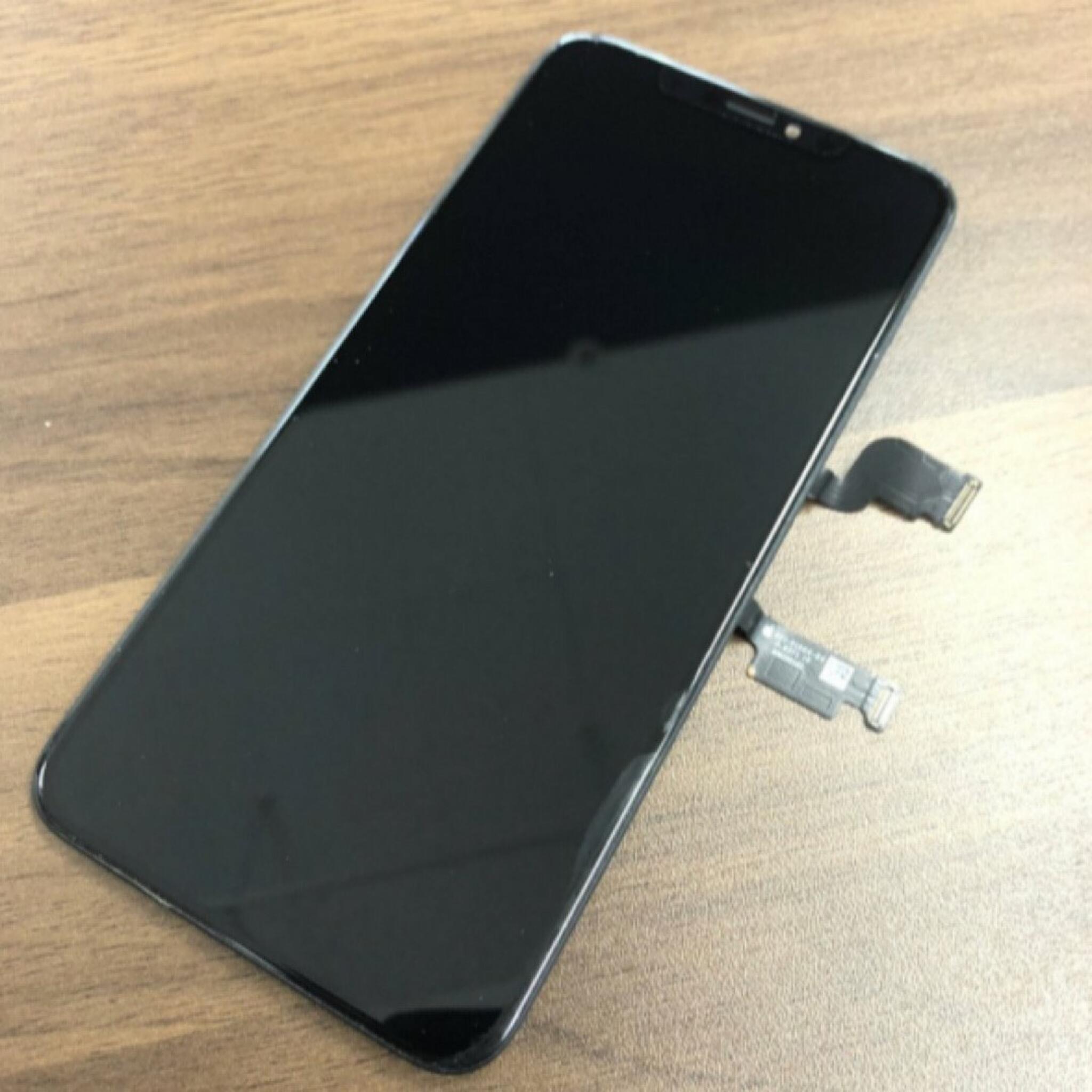 iPhone修理SHOP ままともプラザ町田店からのお知らせ(iPhoneXS 液晶画面交換修理)に関する写真