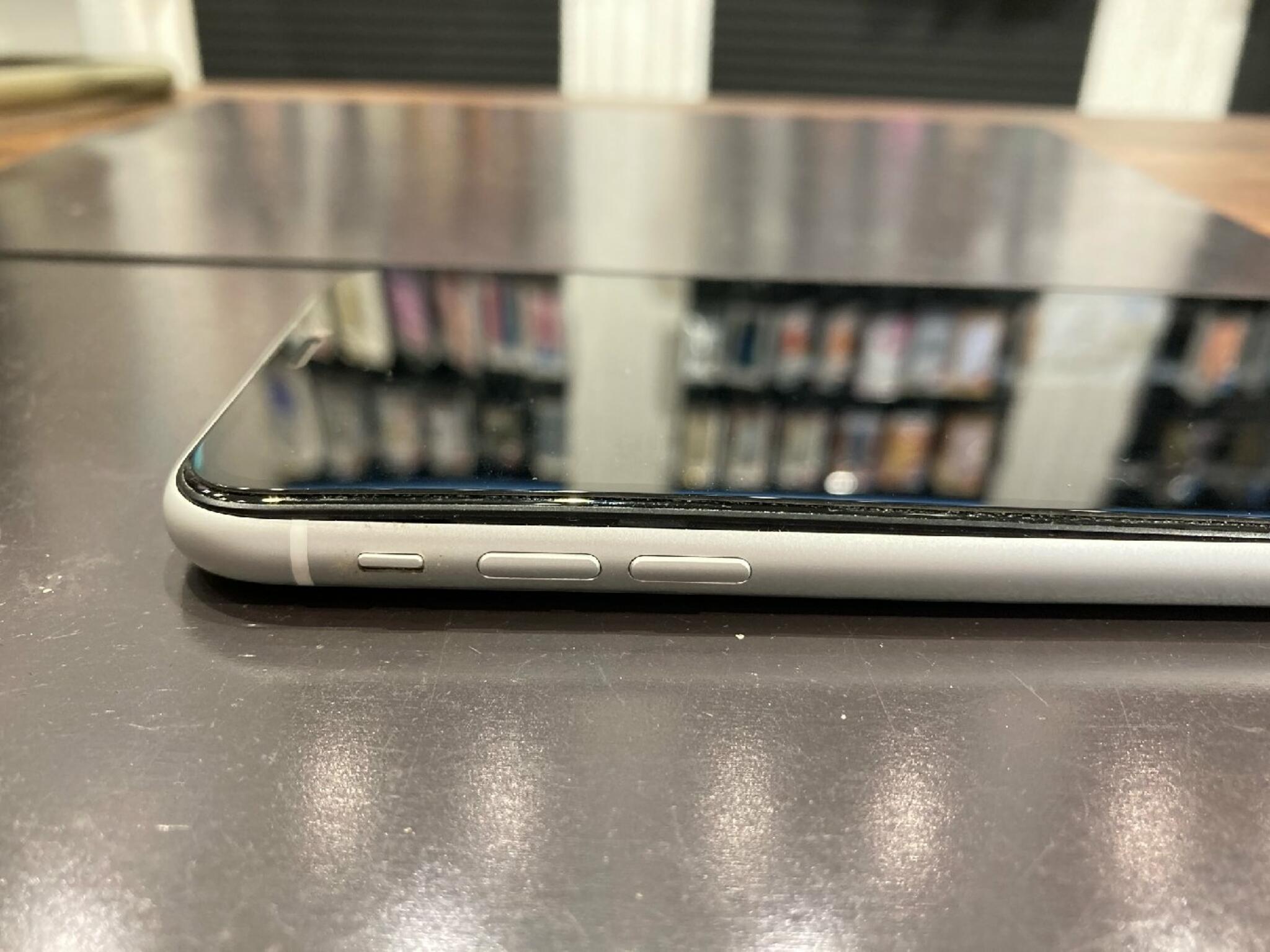 iPhone・iPad・Switch修理店 スマートクール イオンモール広島祇園店からのお知らせ( バッテリー が膨張していたら早急にバッテリー交換をしましょう！！ )に関する写真