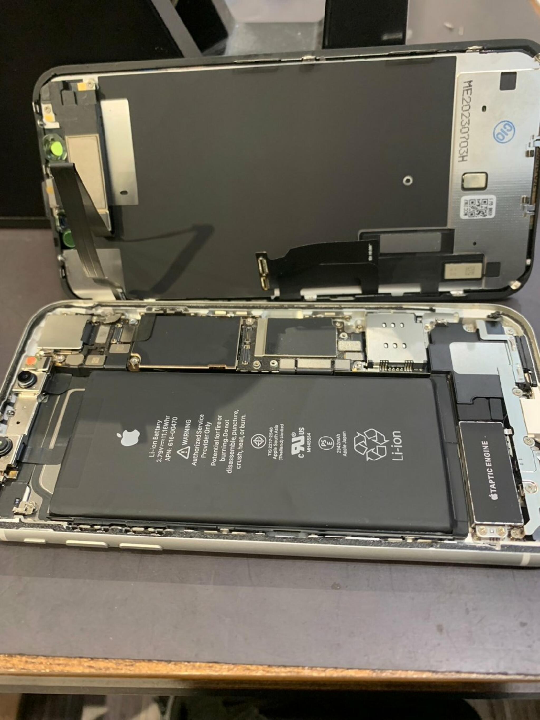 iPhone・iPad・Switch修理店 スマートクール イオンモール広島祇園店からのお知らせ(iPhone XR の画面修理を行いました！)に関する写真