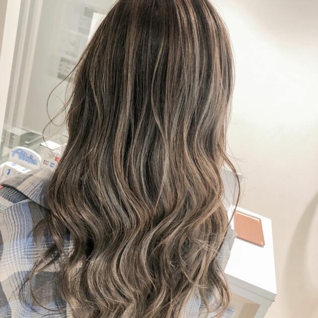 youres hair 髪質改善トリートメント＆ヘッドスパ  新宿三丁目店のハイライトグラデーション